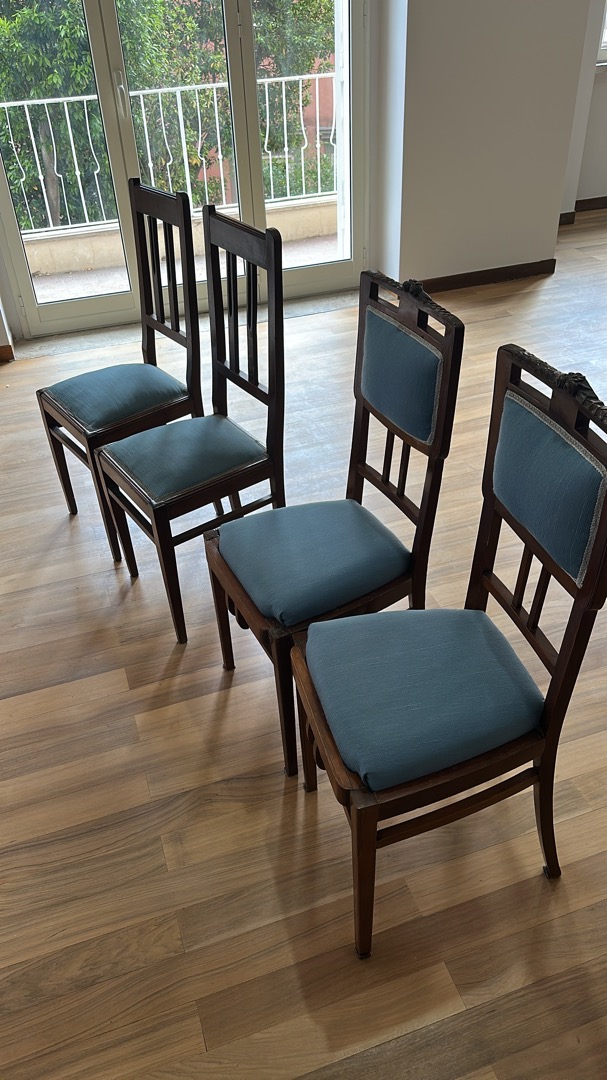 Regalo sedie in legno — immagine 1
