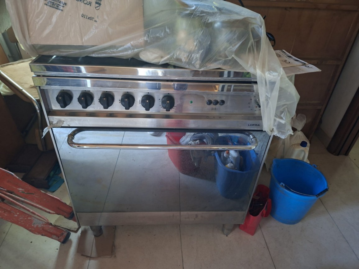 Immagine di 1 cucina lofra a 5 fornelli 80 per 50 per 95