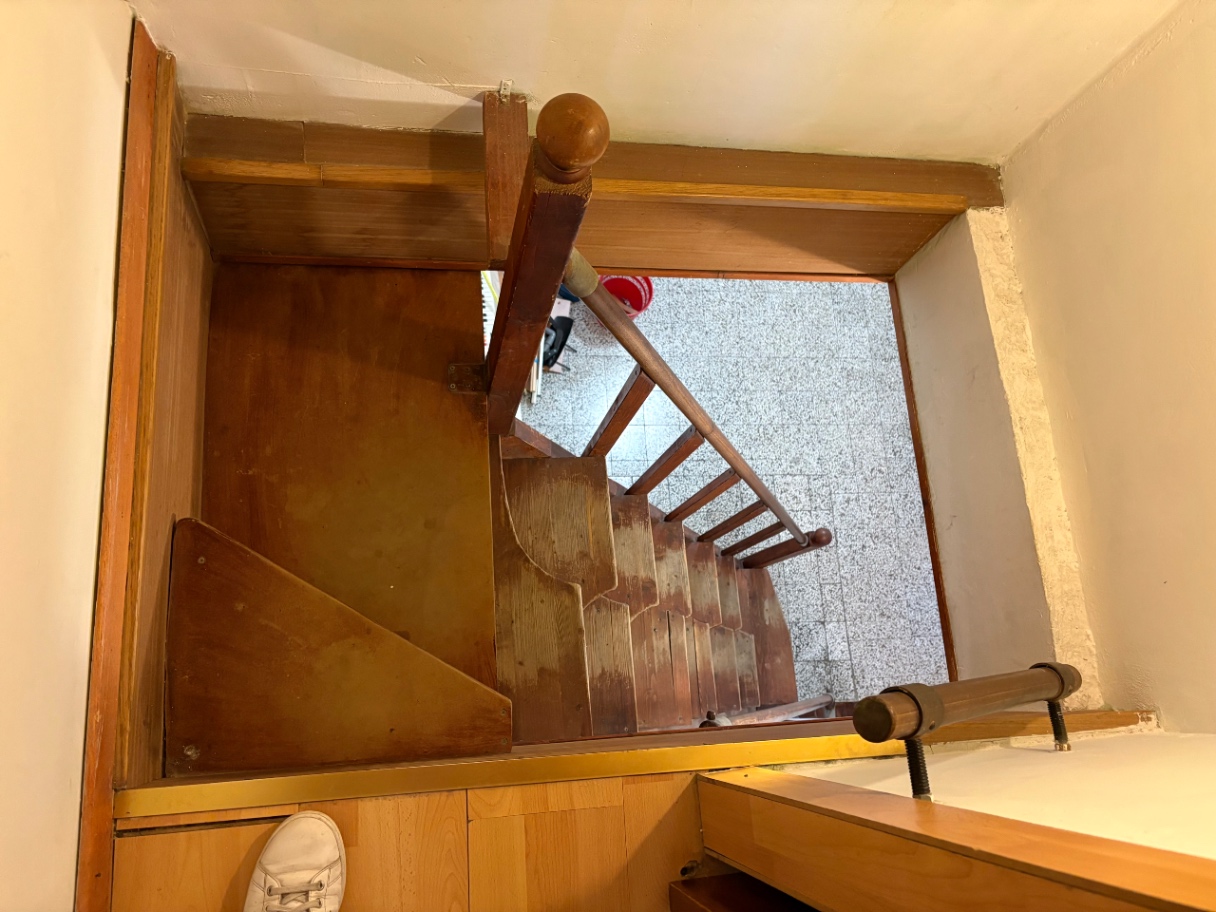 Scala in legno - Pescara — immagine 1