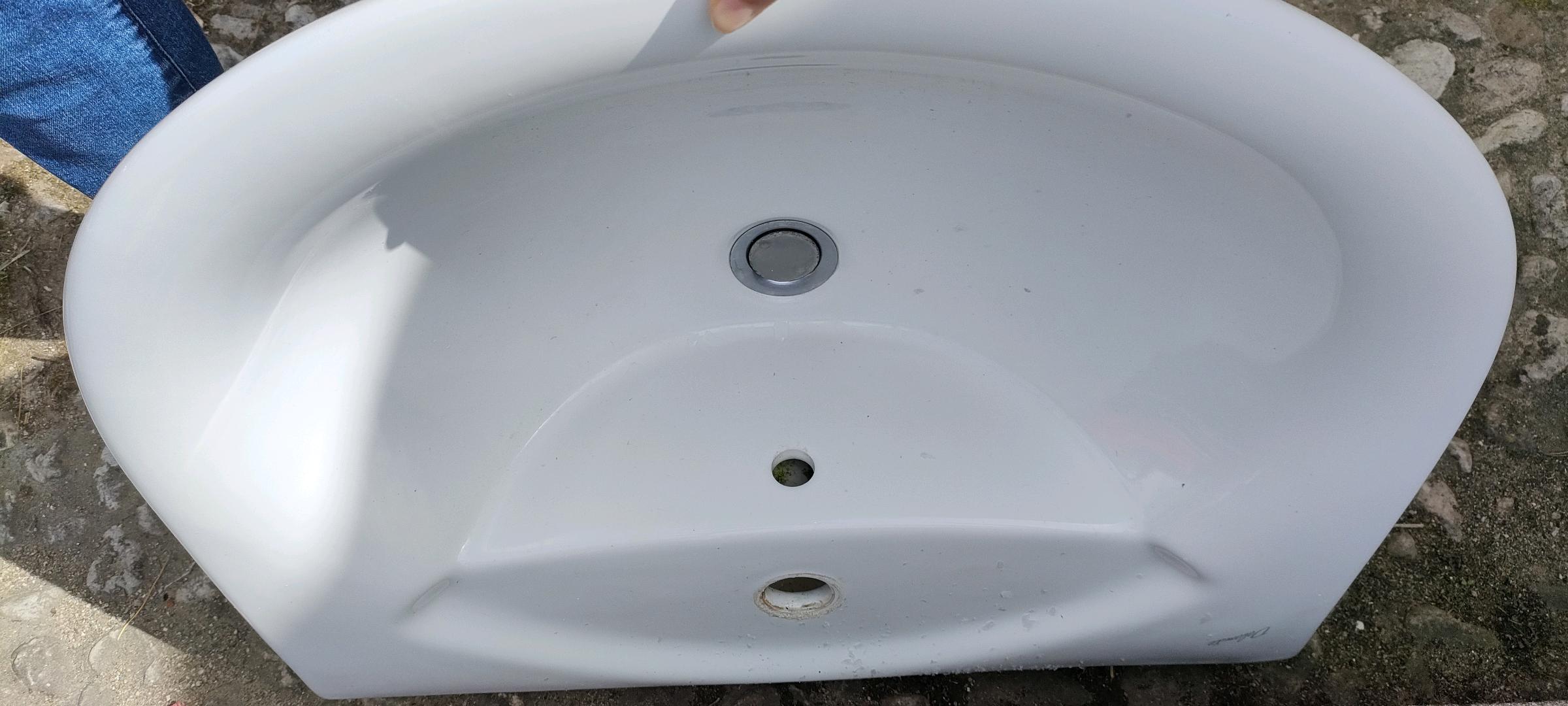 lavandino in ceramica — immagine 1