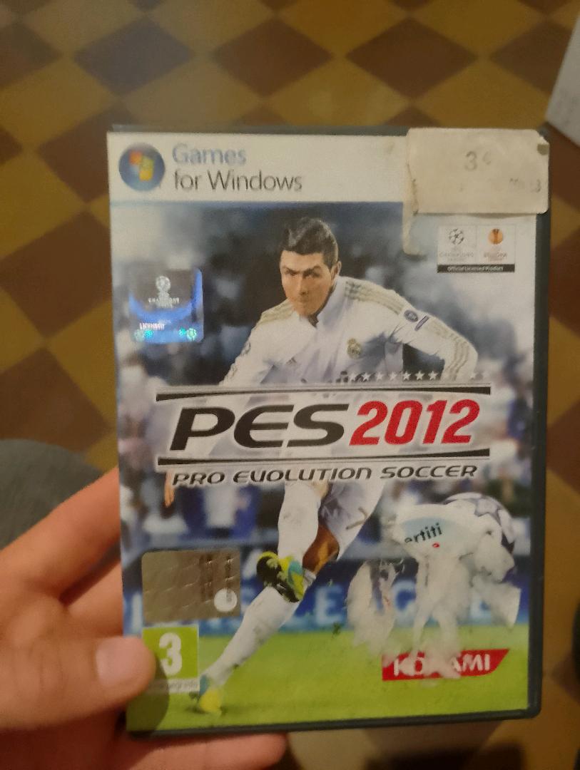 Immagine di pes 2012