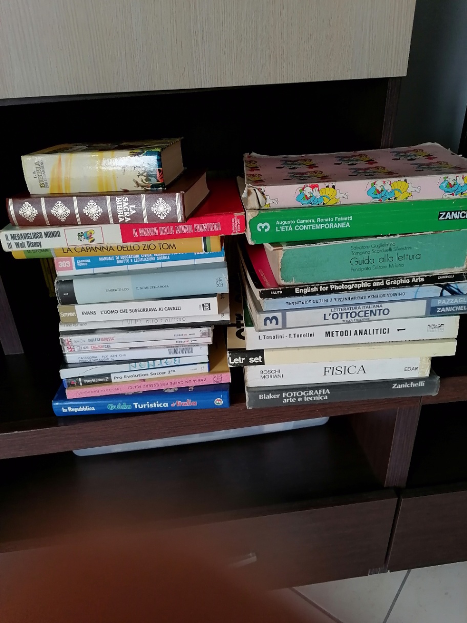 Libri — immagine 1