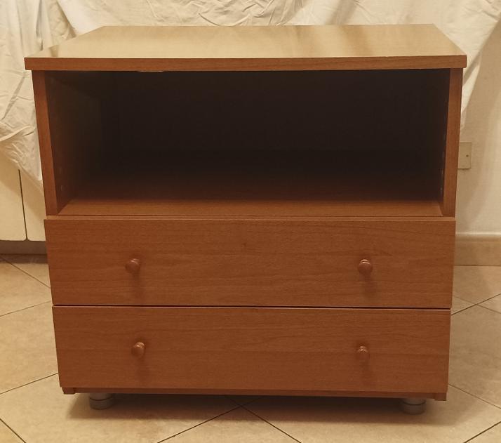 mobiletto porta tv (o per altro uso) — immagine 1