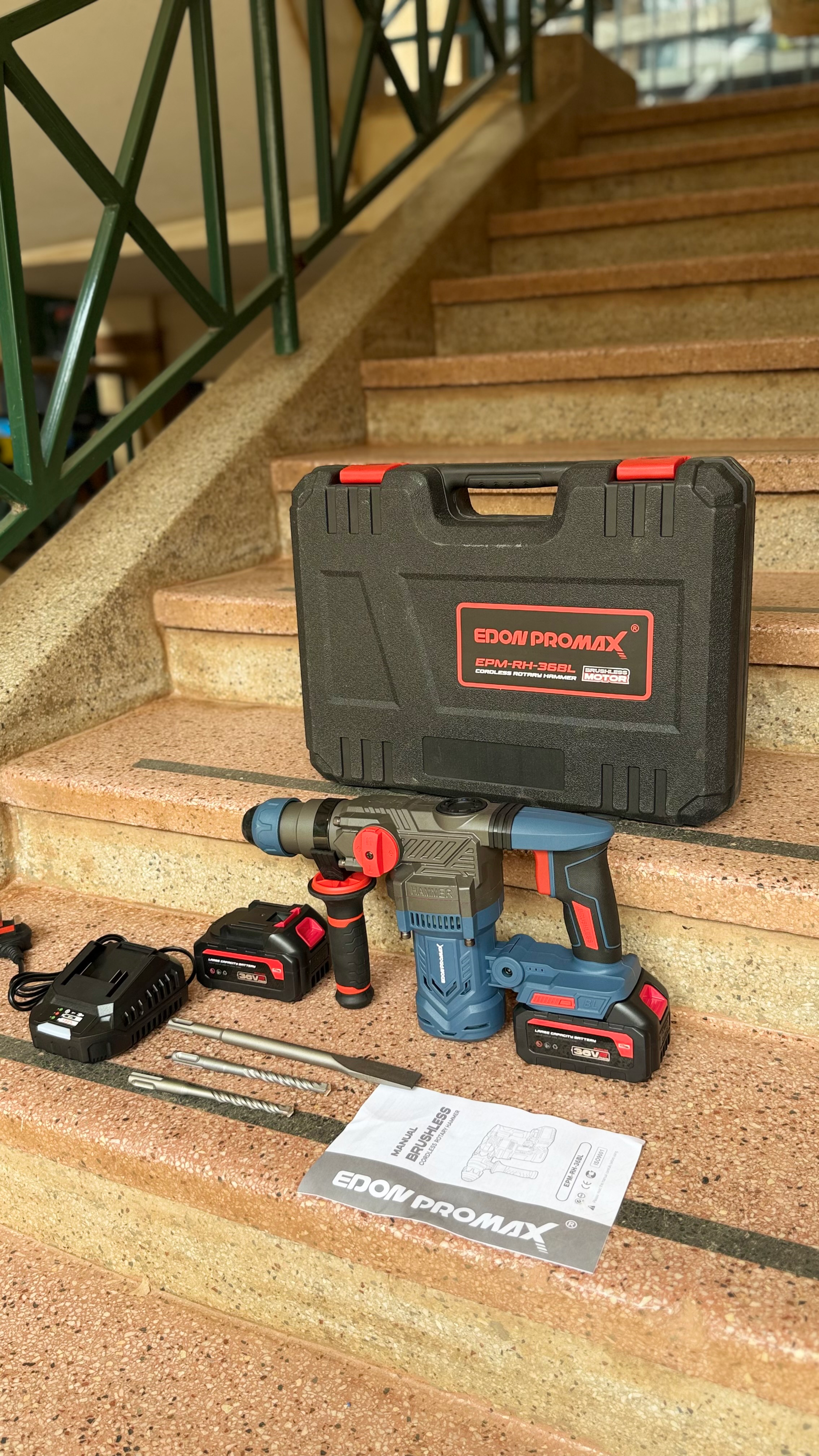 RECHARGEABLE CONCRETE HAMMER DRILL 36v - 3