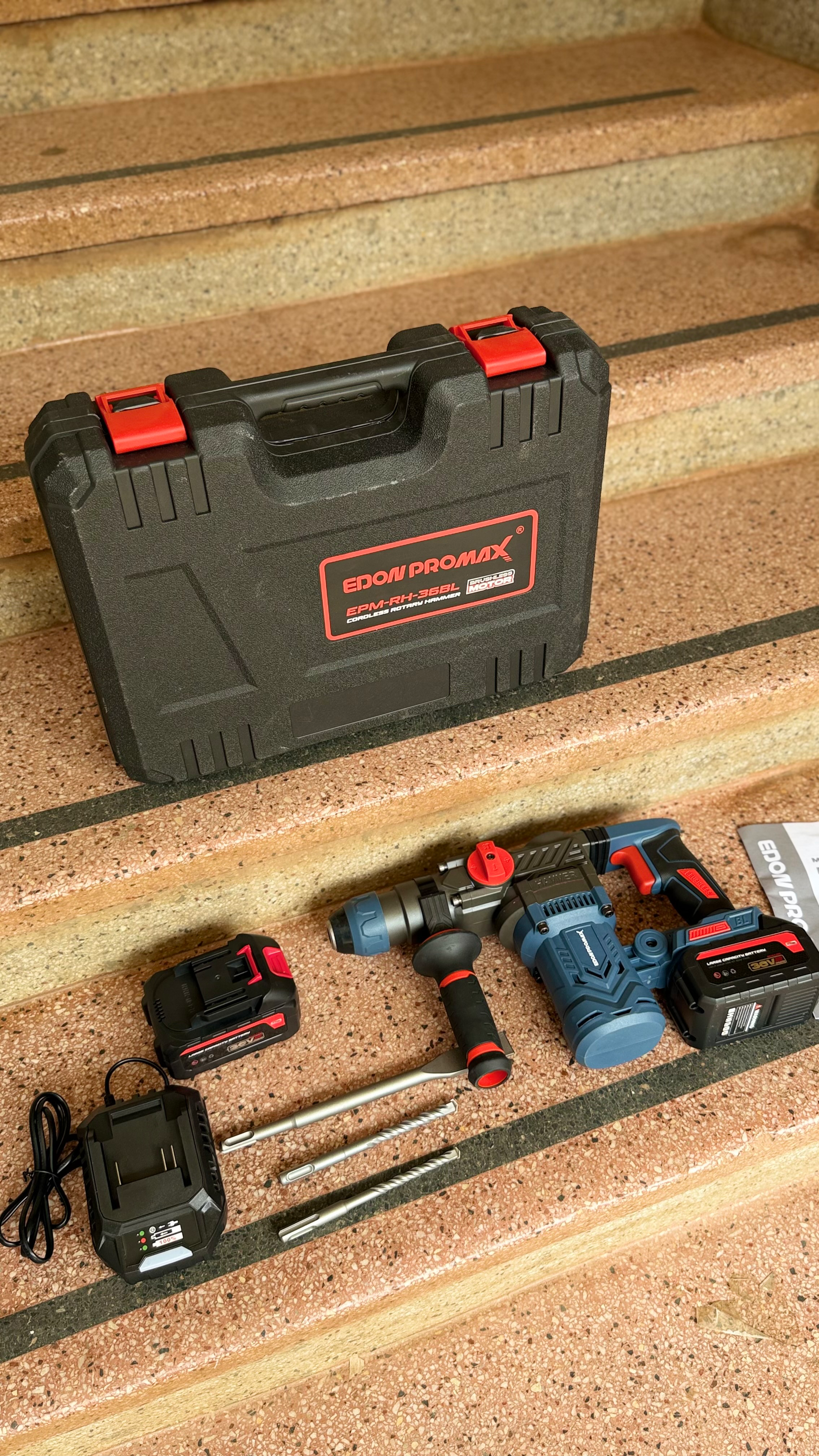 RECHARGEABLE CONCRETE HAMMER DRILL 36v - 4