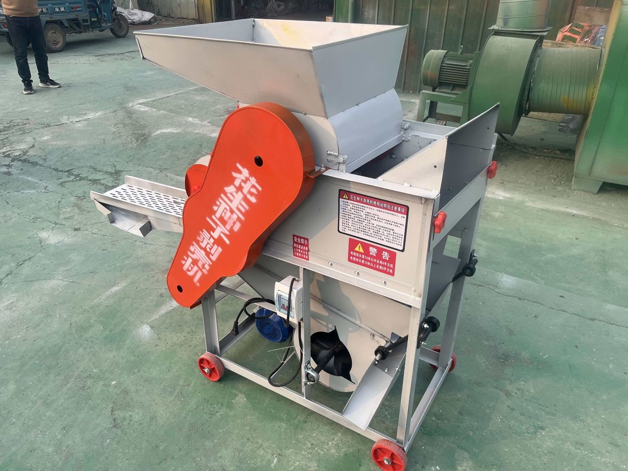 GNUT PEELING MACHINE(peanut sheller) - 1
