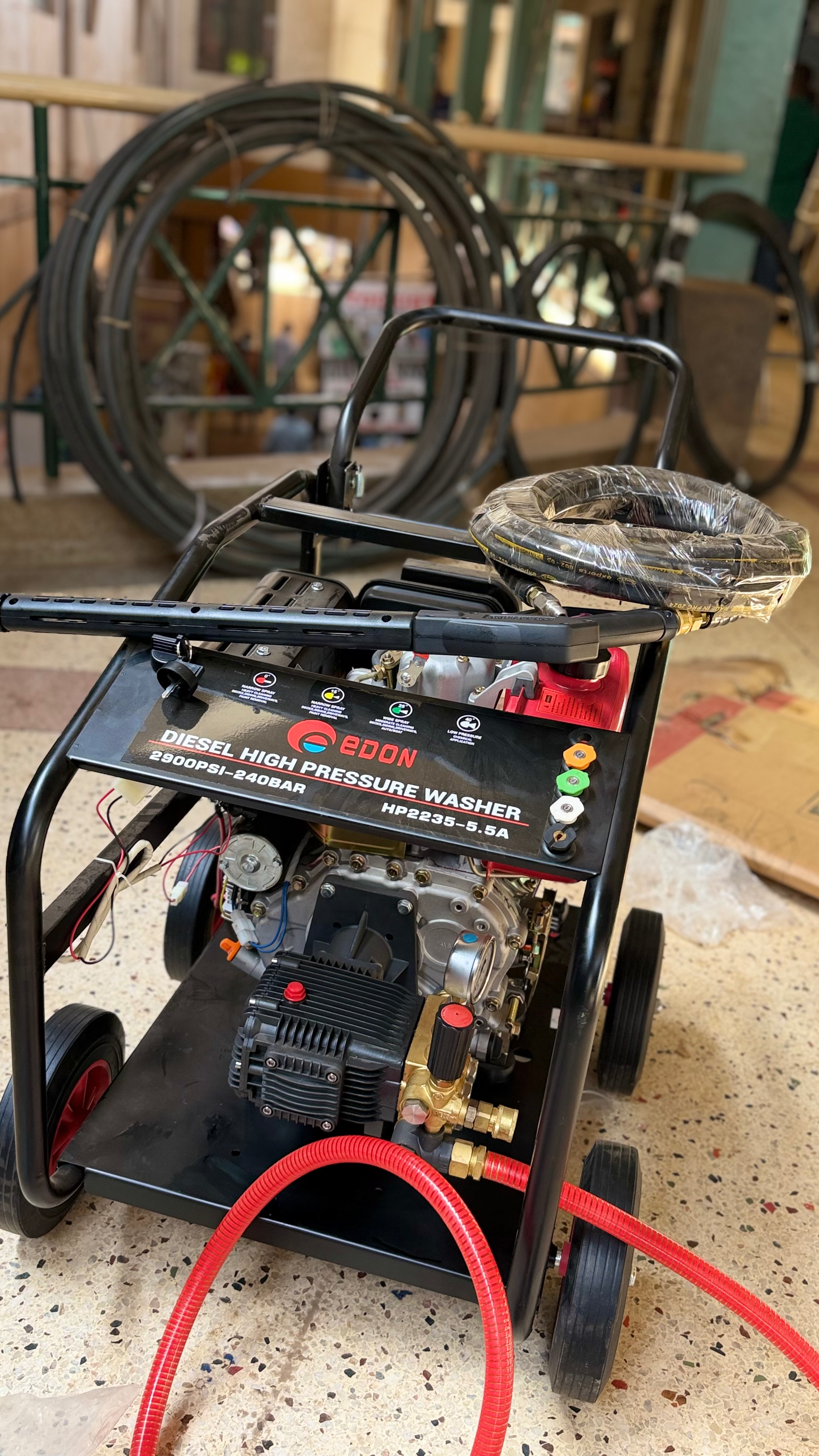 DIESEL JET CAR WASHER WITH ACCESSORIES - 1