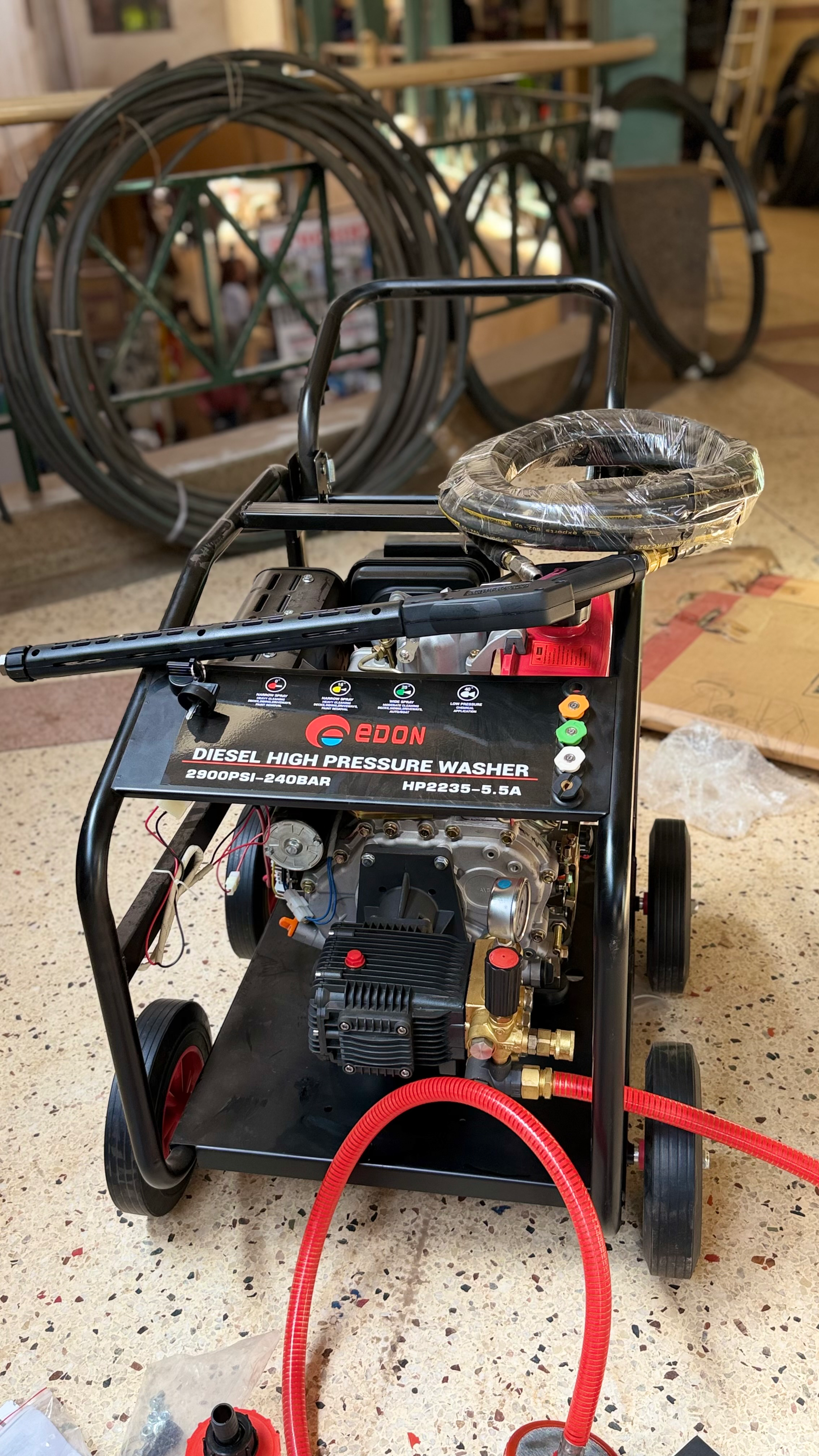 DIESEL JET CAR WASHER WITH ACCESSORIES - 3