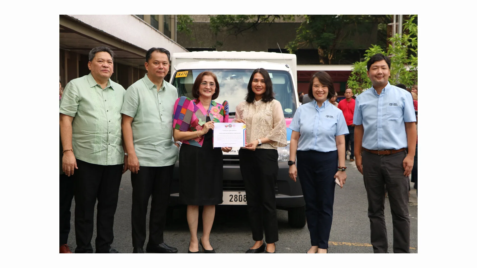 Pasay City relaunches free Toyota Community Shuttle rides with smart mobility apps