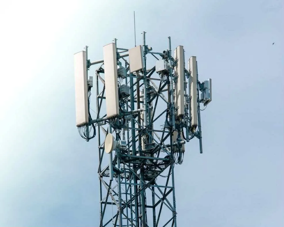 Connectivity restored across Negros Occidental following Typhoon Uwan—DICT