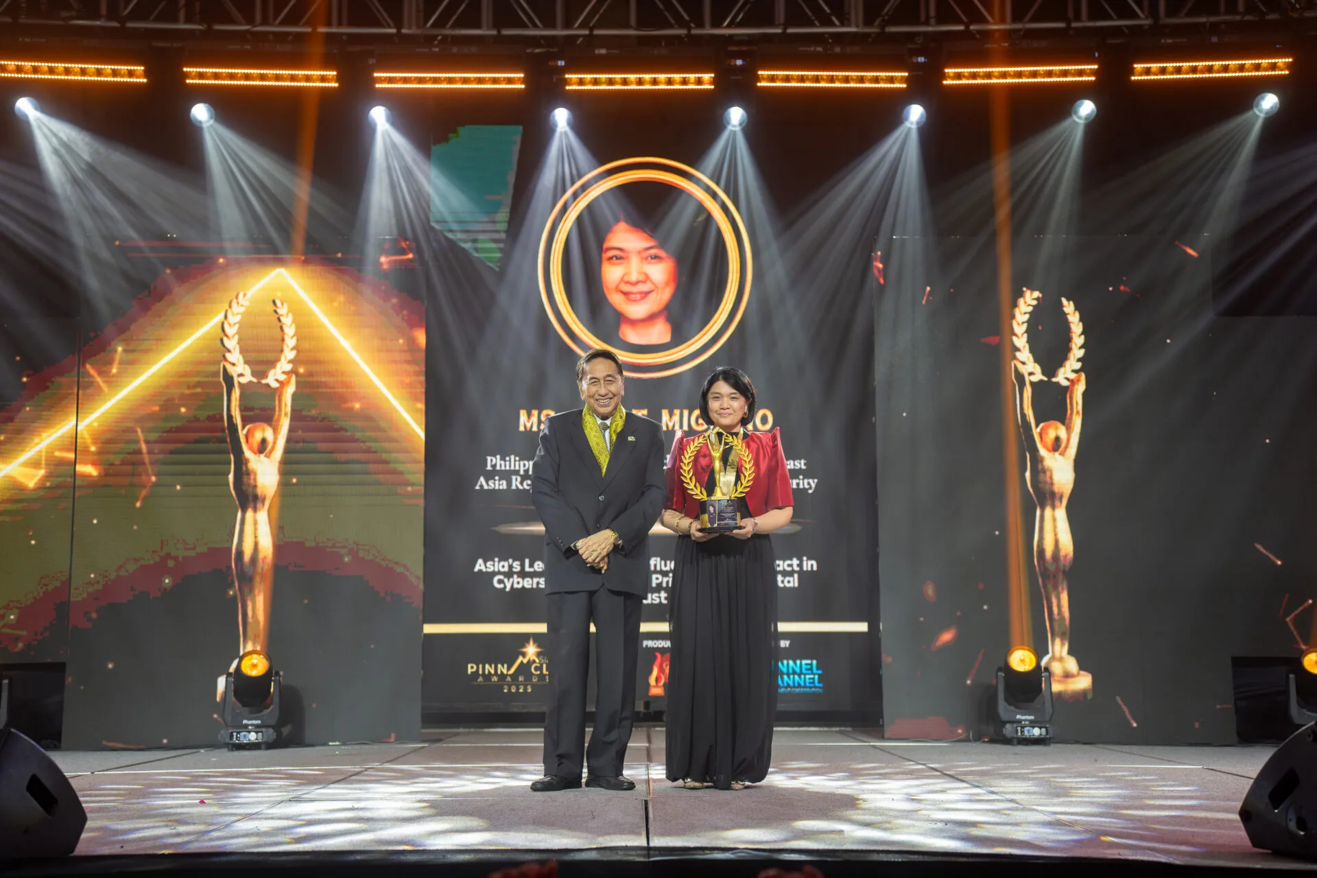 Filipina cybersecurity expert bags Asia leadership award for digital trust advocacy