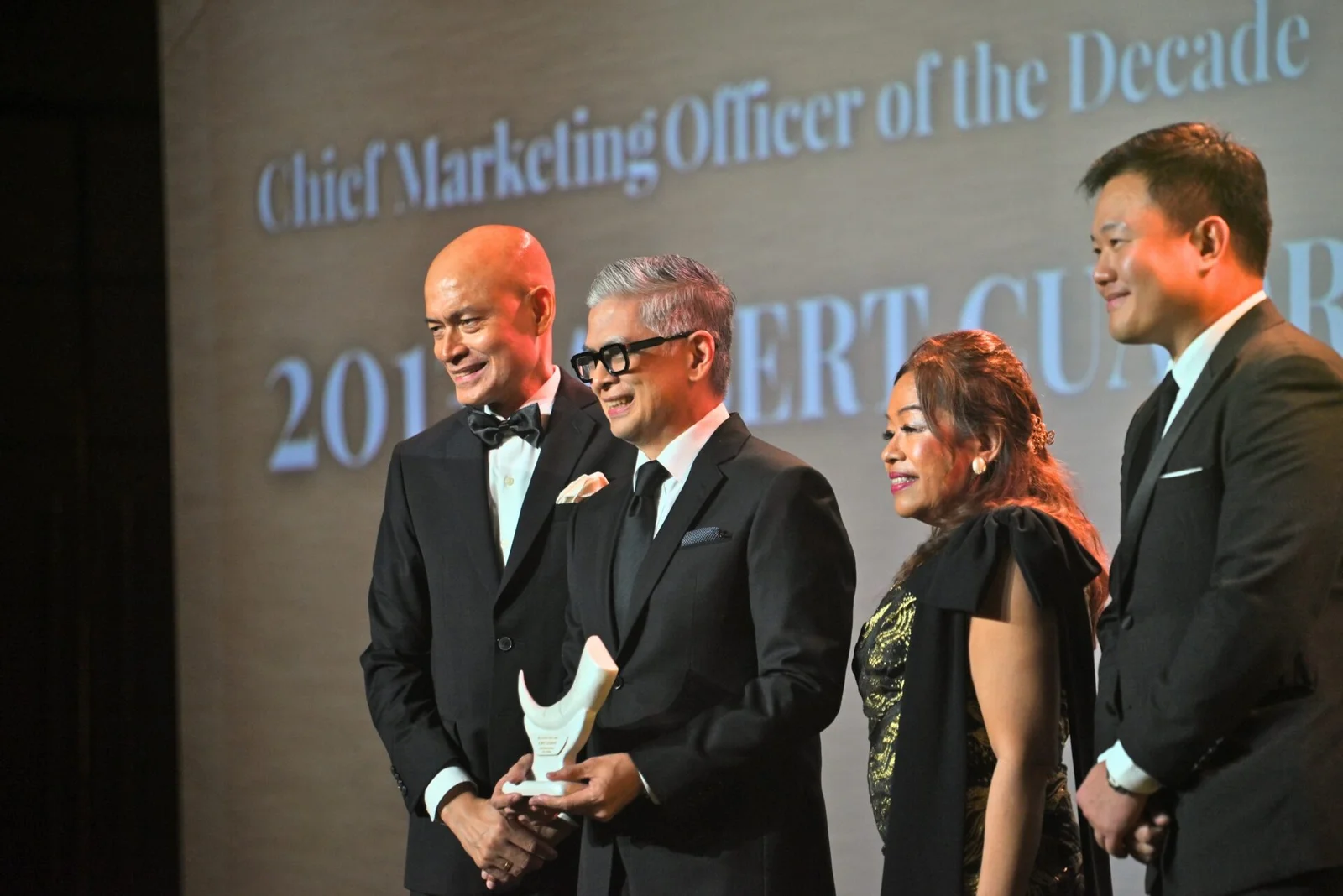 UnionBank marketing chief named CMO of the Decade at APAC Tambuli Awards