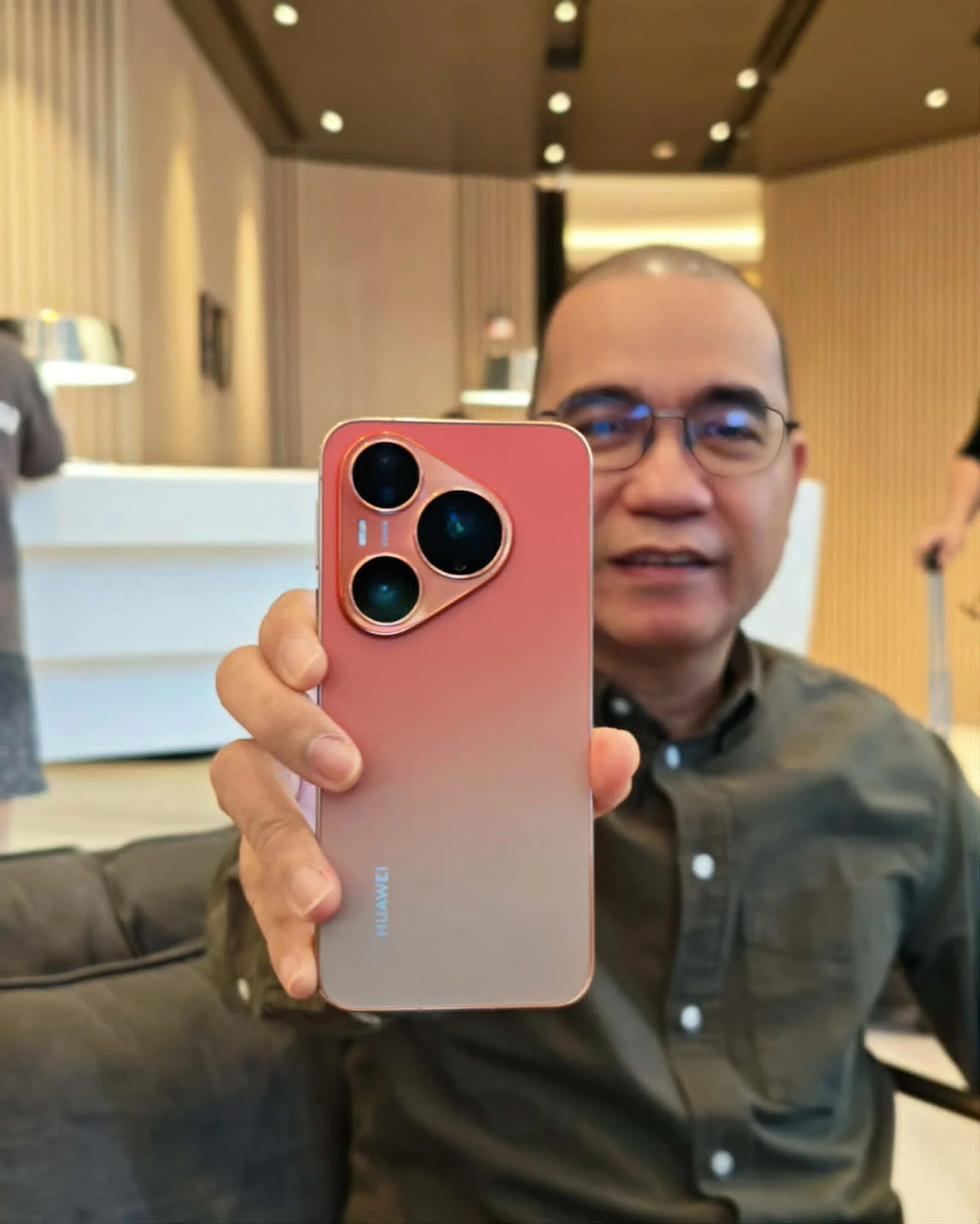 First Impressions: HUAWEI Pura 90s Pro Review