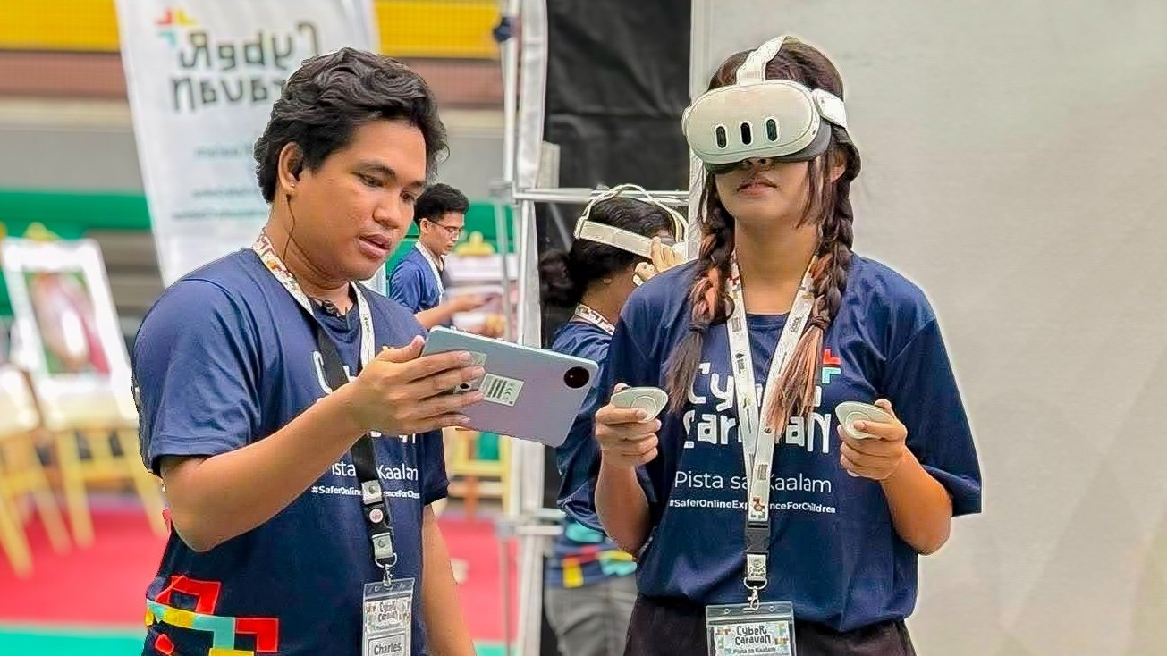 PLDT, Smart promote online child safety in Cebu communities