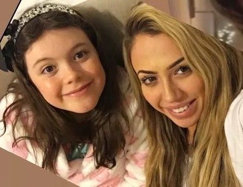 Holly Hagan's Heartbreaking Loss: Geordie Shore Star Shares Emotional Tribute to Late Sister Amid Personal Tragedy