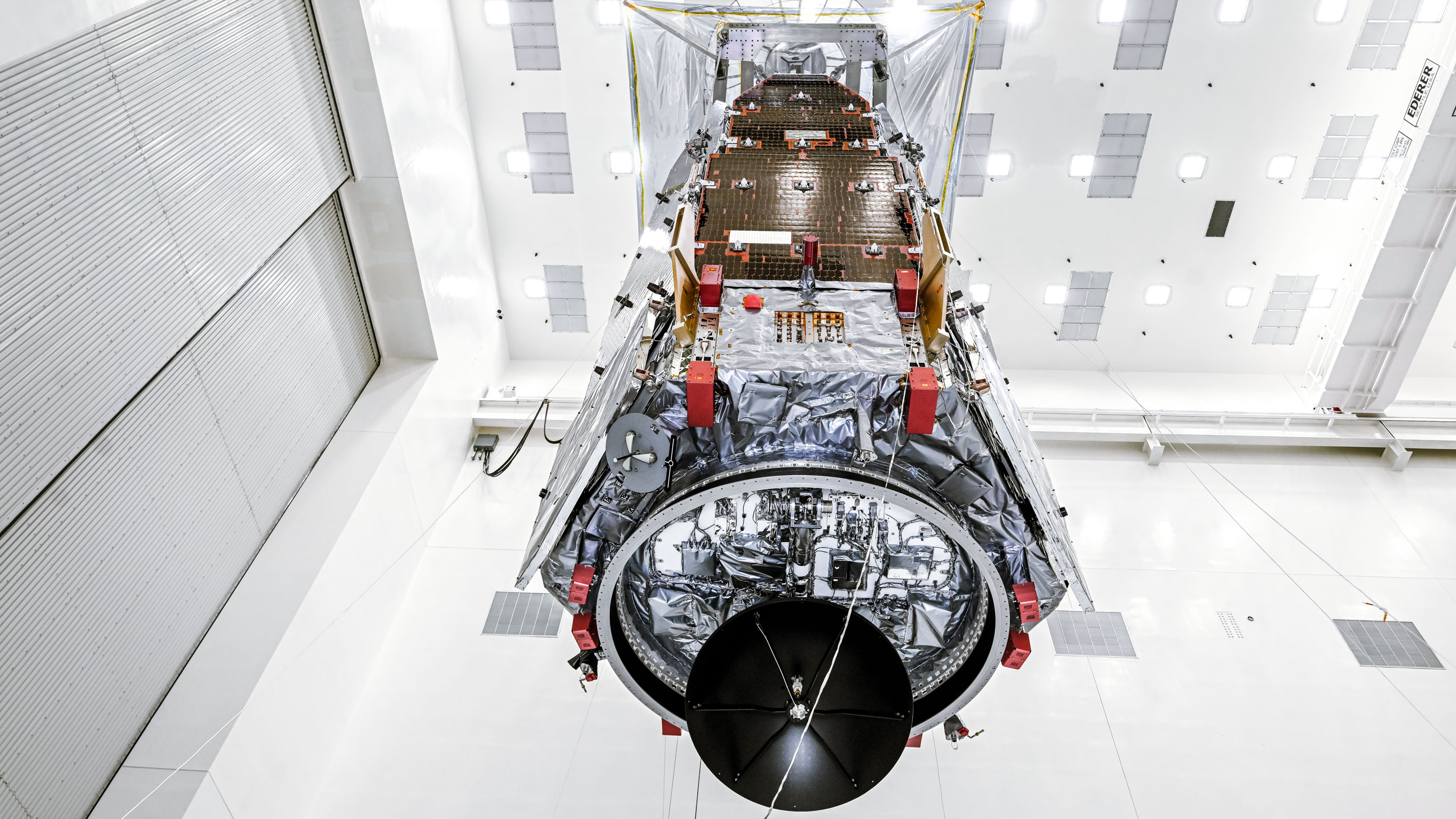 El nuevo telescopio espacial de la NASA para la energía oscura también puede detectar asteroides asesinos