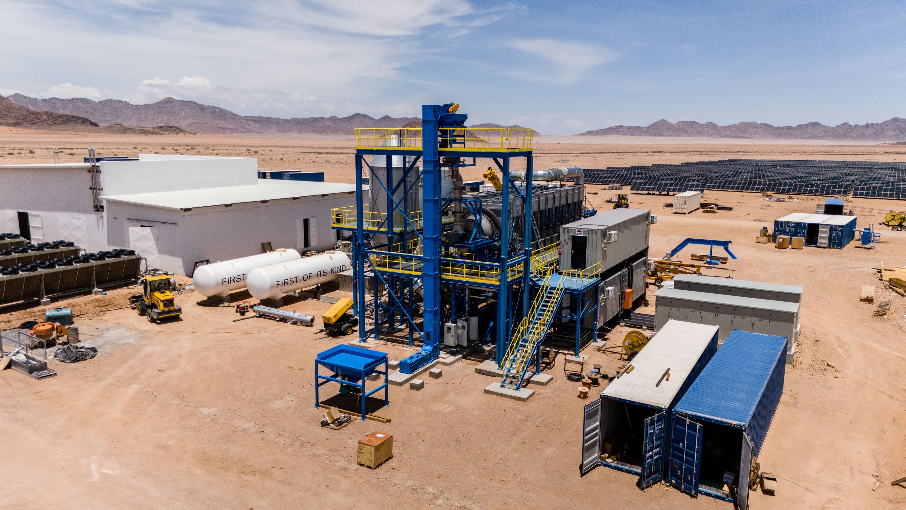 toma aérea de las instalaciones de Hylron Oshivela