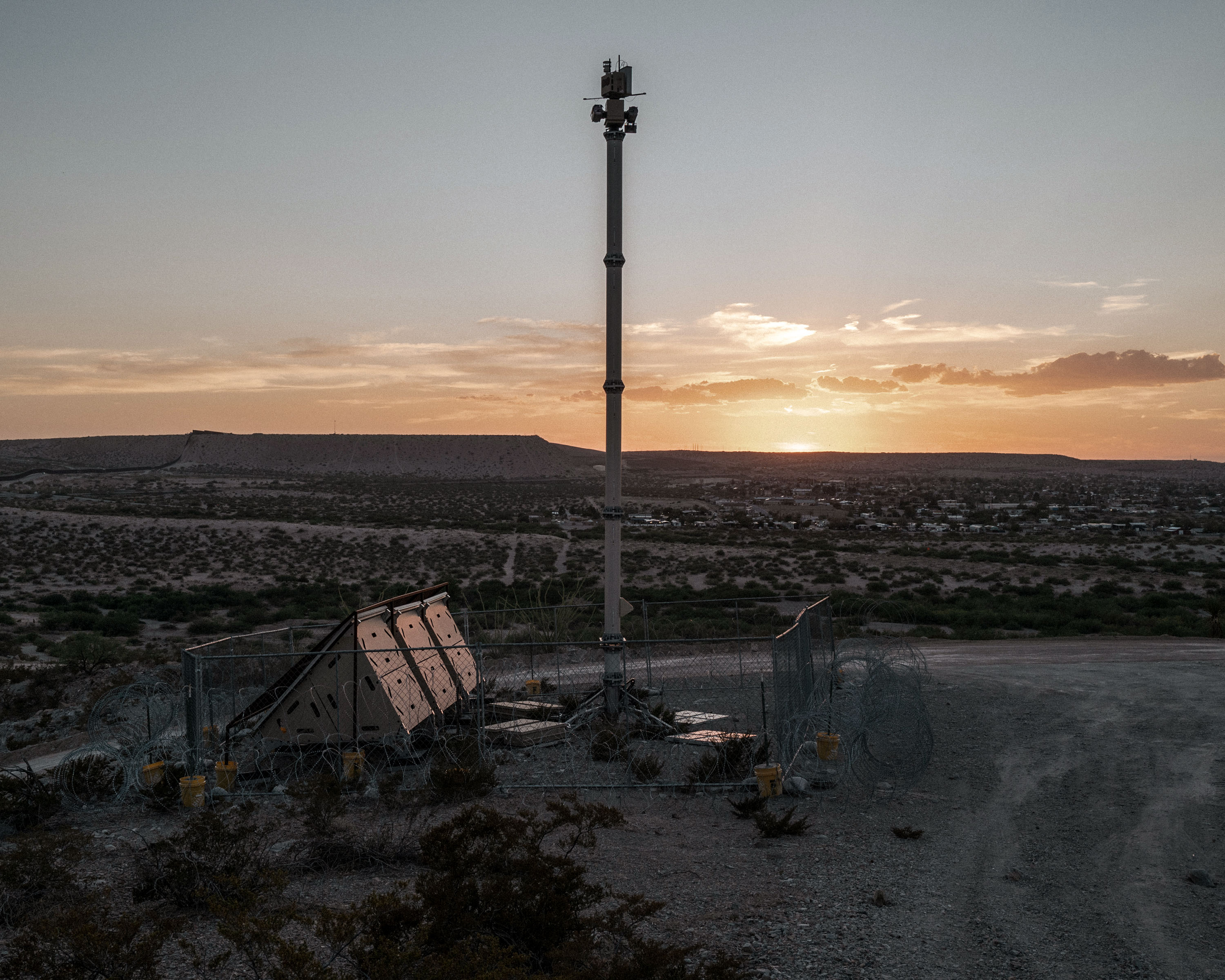 Torre de vigilancia 489 de la Patrulla Fronteriza, a lo largo de la frontera sur de Estados Unidos en Sunland Park, Nuevo México.