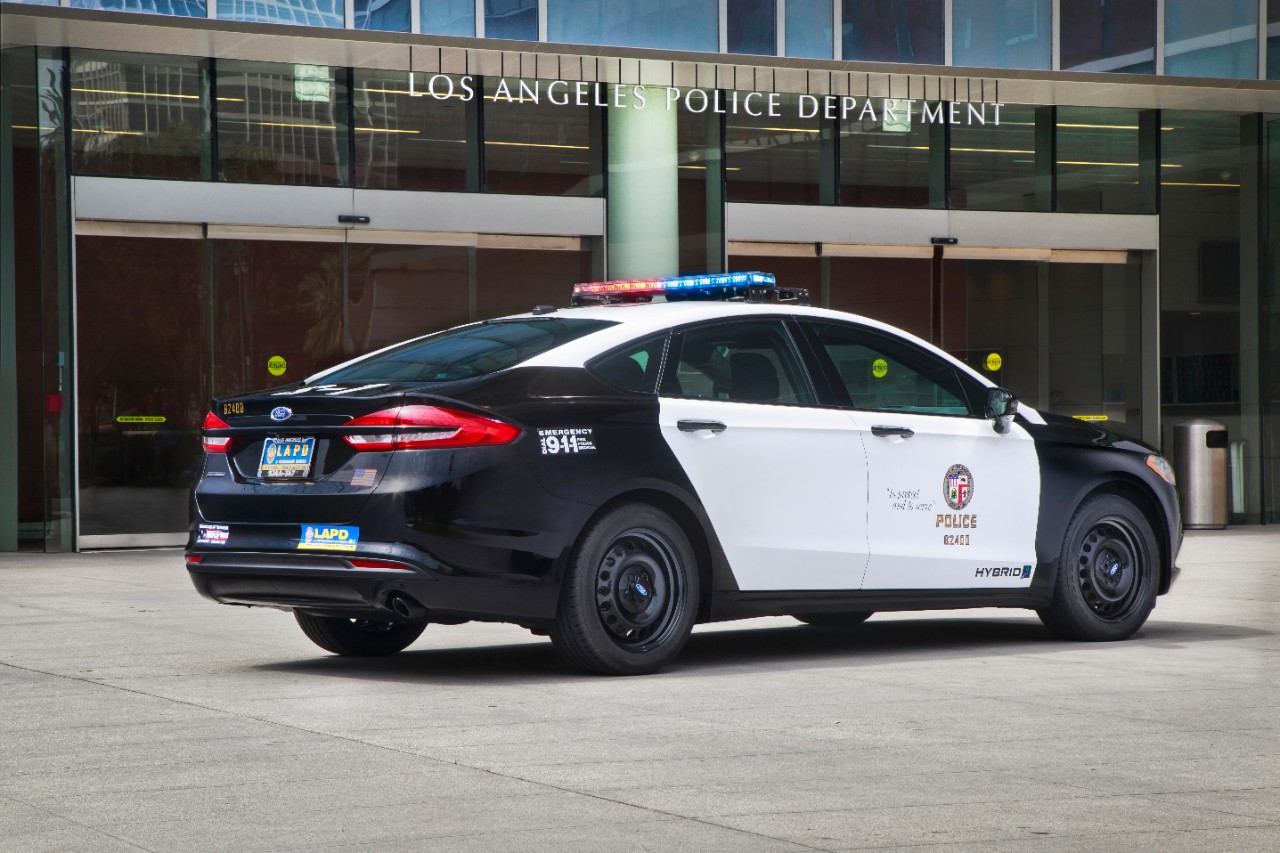 Las persecuciones ya no sonarán como antes con este coche de policía híbrido
