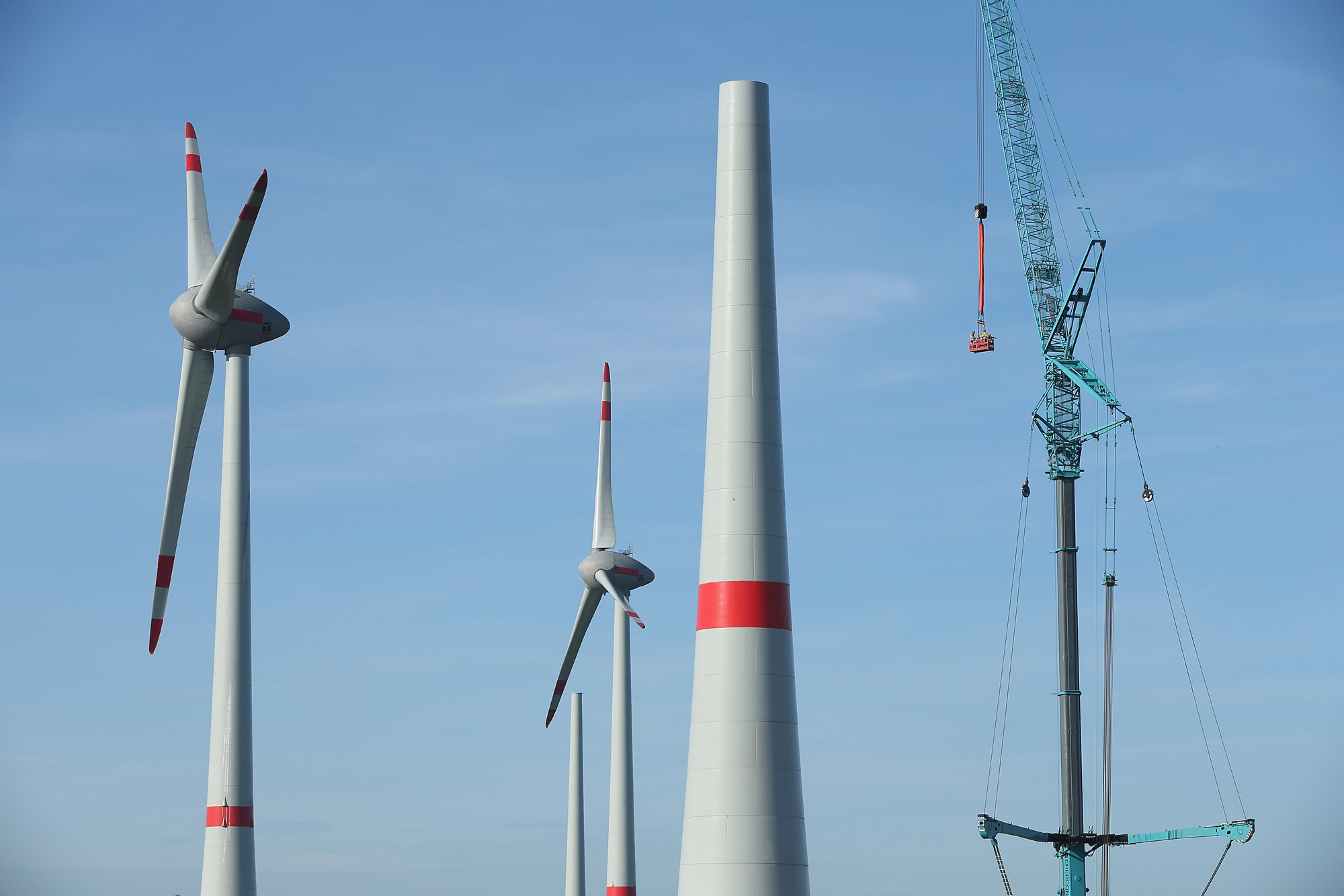 La energía eólica y solar serán las más baratas en 2040 aunque no lo suficiente