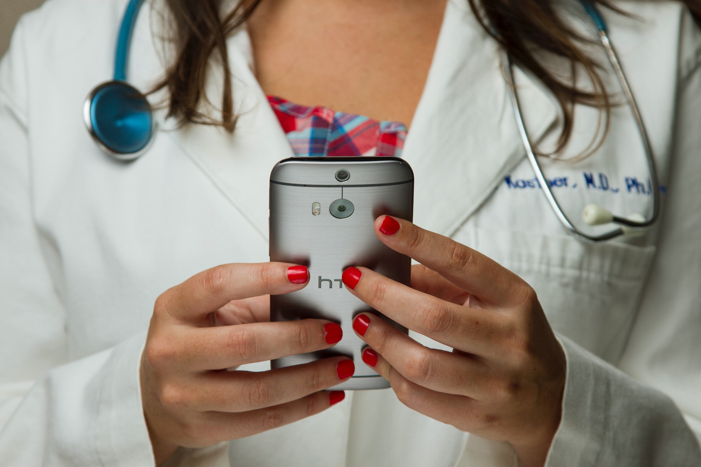 'Medfluencers' contra la desinformación médica