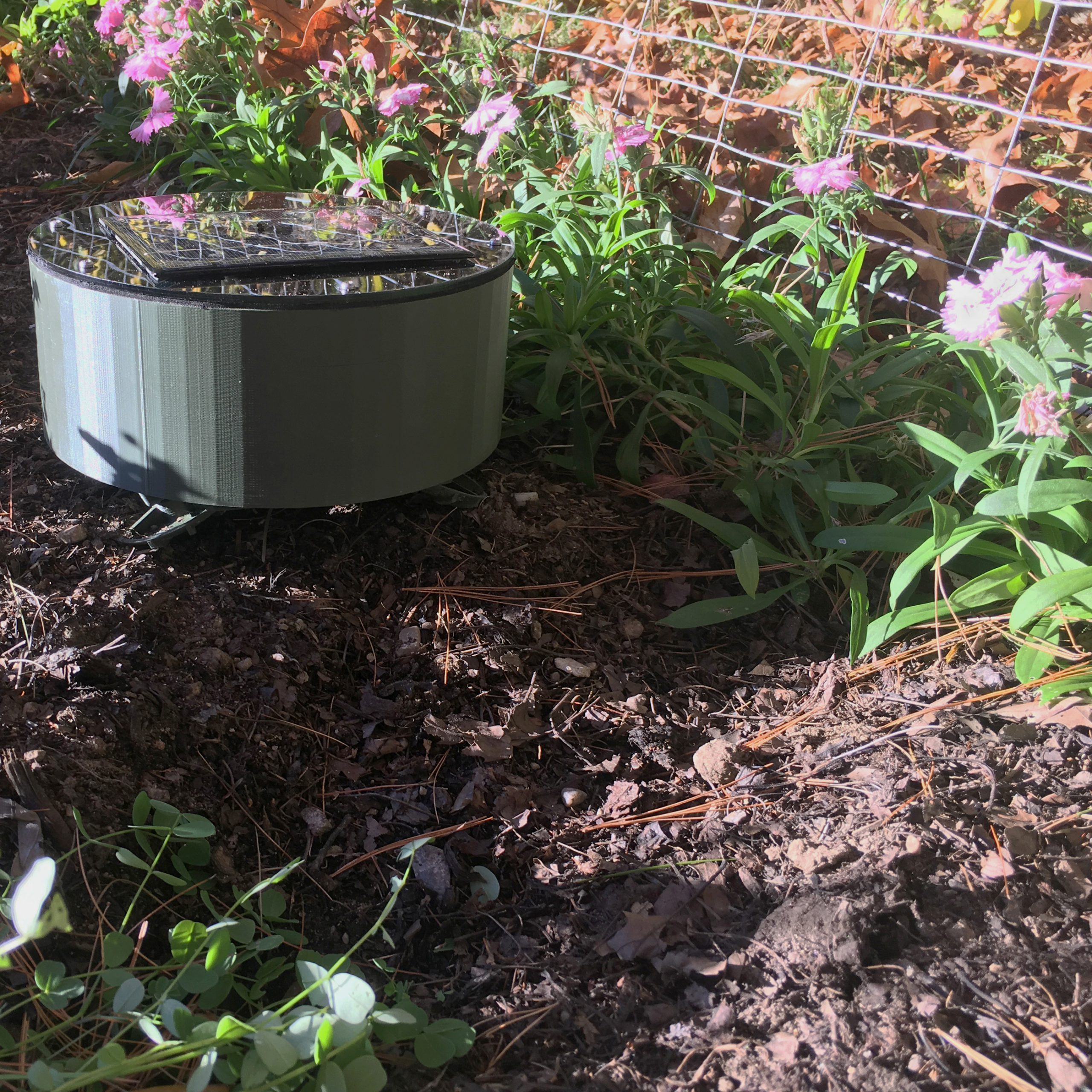 Una Roomba para el jardín aspira a cuidar de sus plantas y avisar si enferman