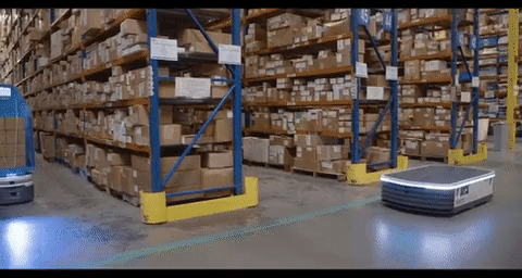 Los robots siguen adueñándose de las tareas, ahora es el turno del montacargas