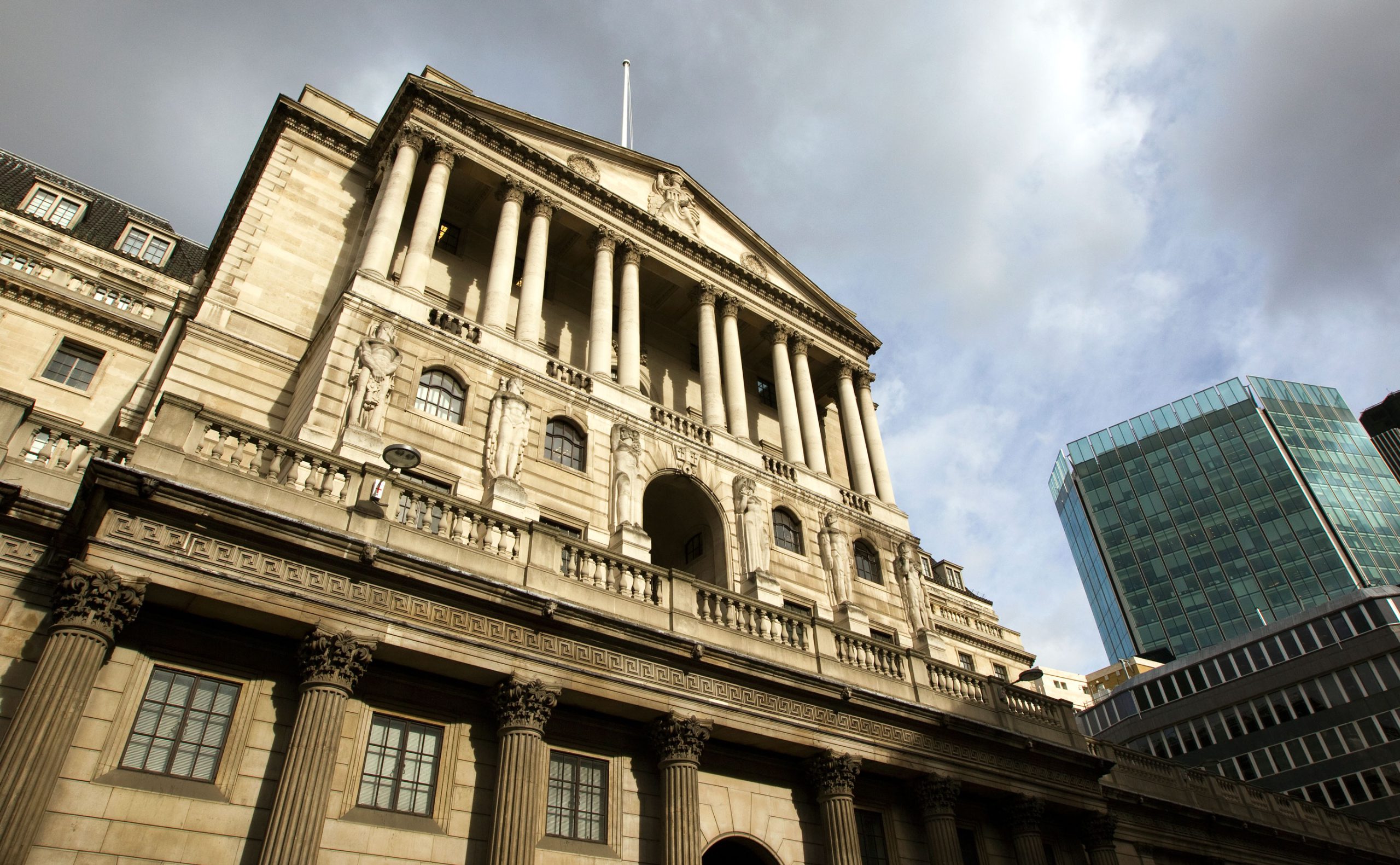 El Banco de Inglaterra encarga otra copia de Bitcoin para integrarla en su sistema
