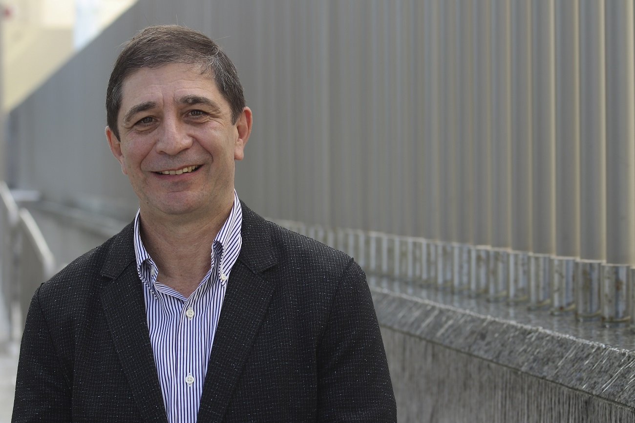 "Hasta que no estemos todos seguros con la vacuna o un antiviral, nadie lo estará"