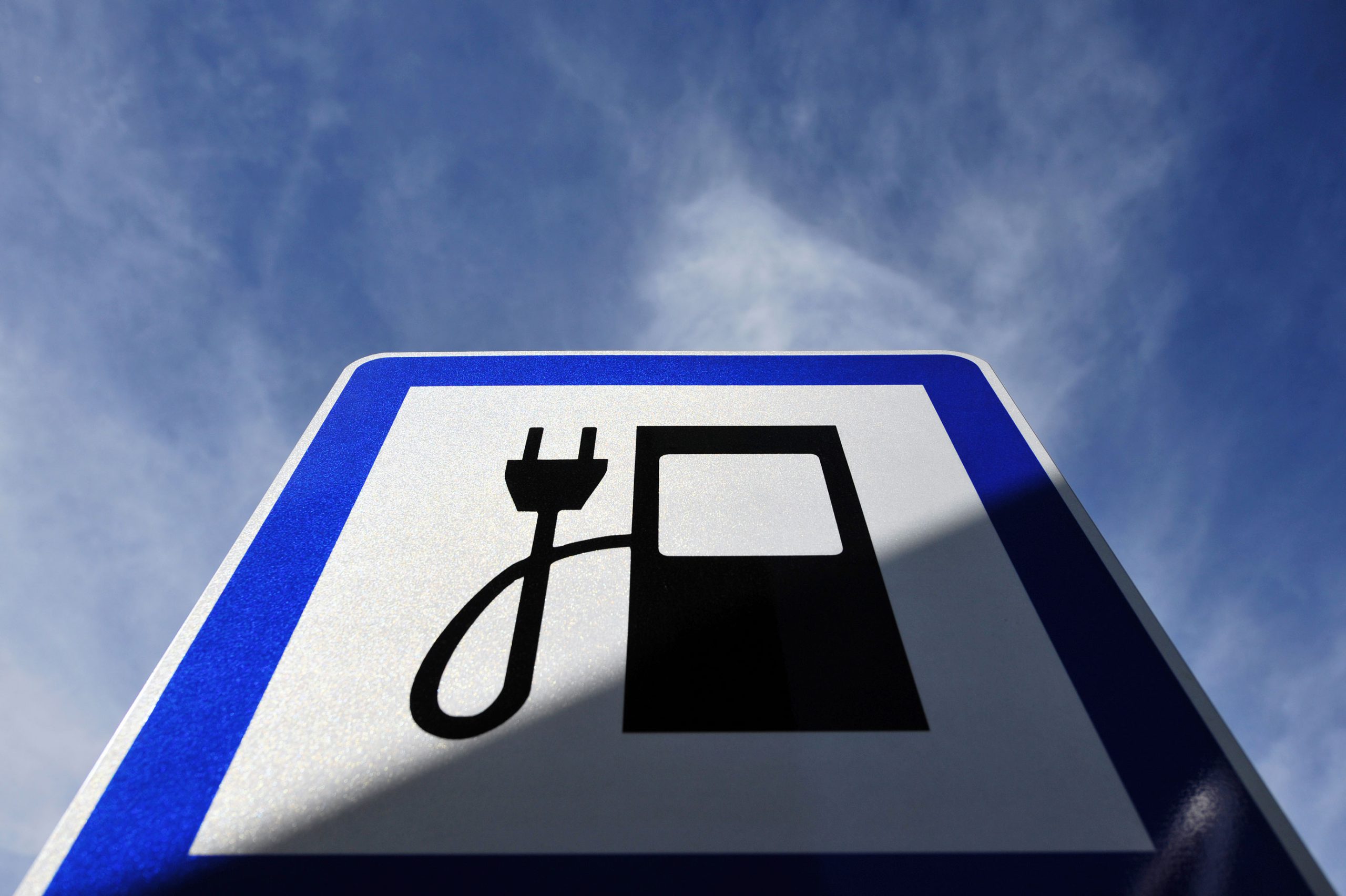 Puede que esté a punto de comprarse un coche eléctrico y aún no lo sepa