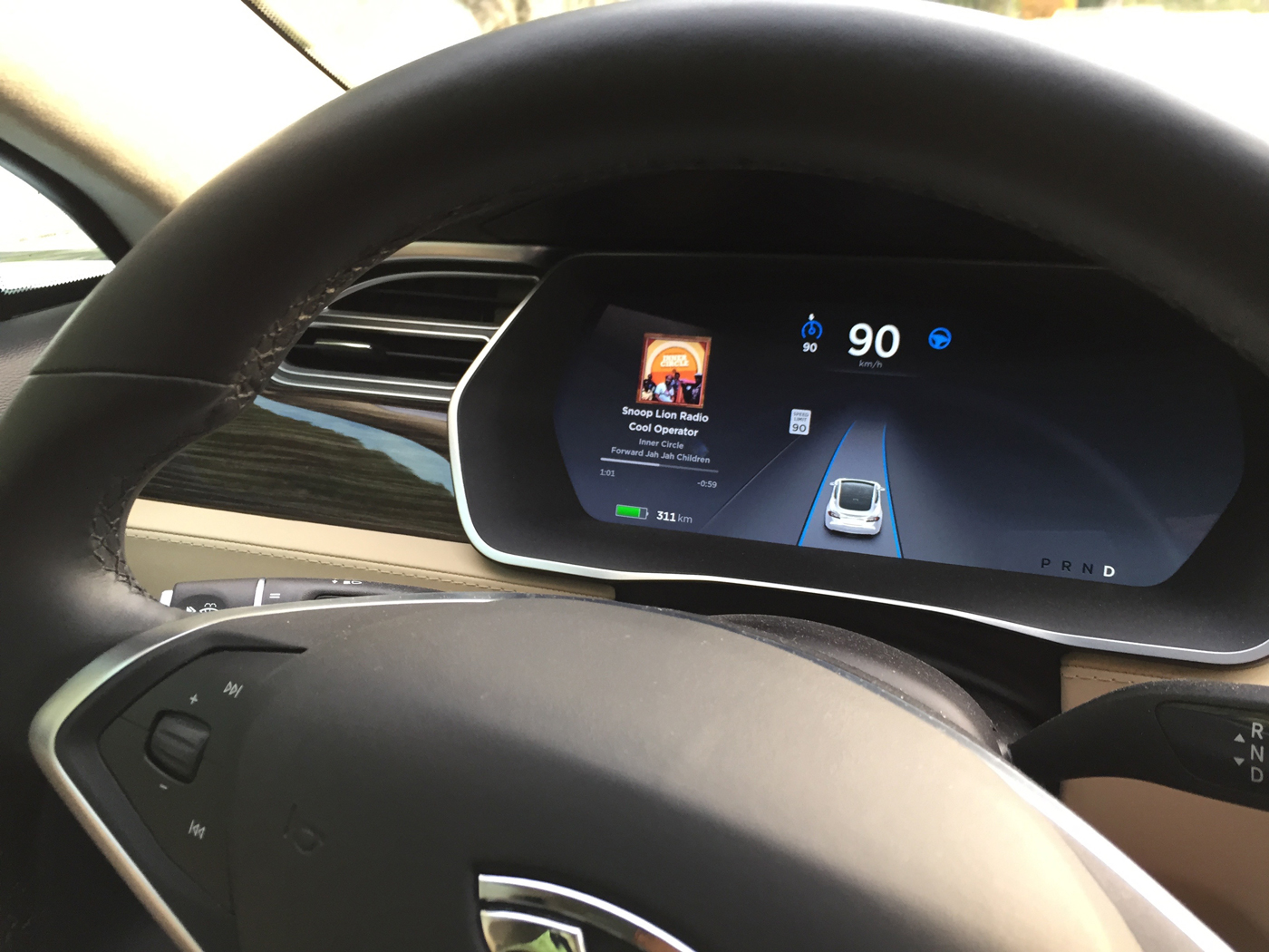 Tesla castigará a los conductores imprudentes que ignoren a Autopilot