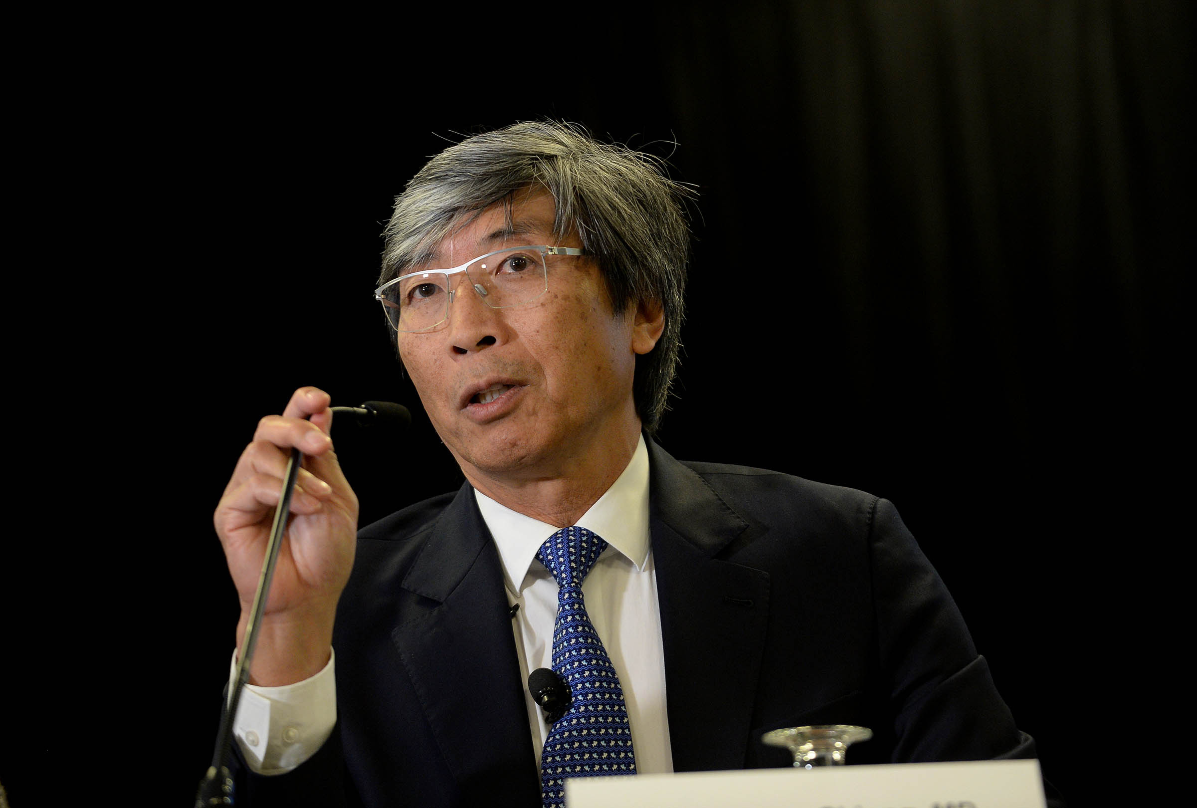Soon-Shiong, el polémico médico multimillonario que quiere ser amigo de Trump