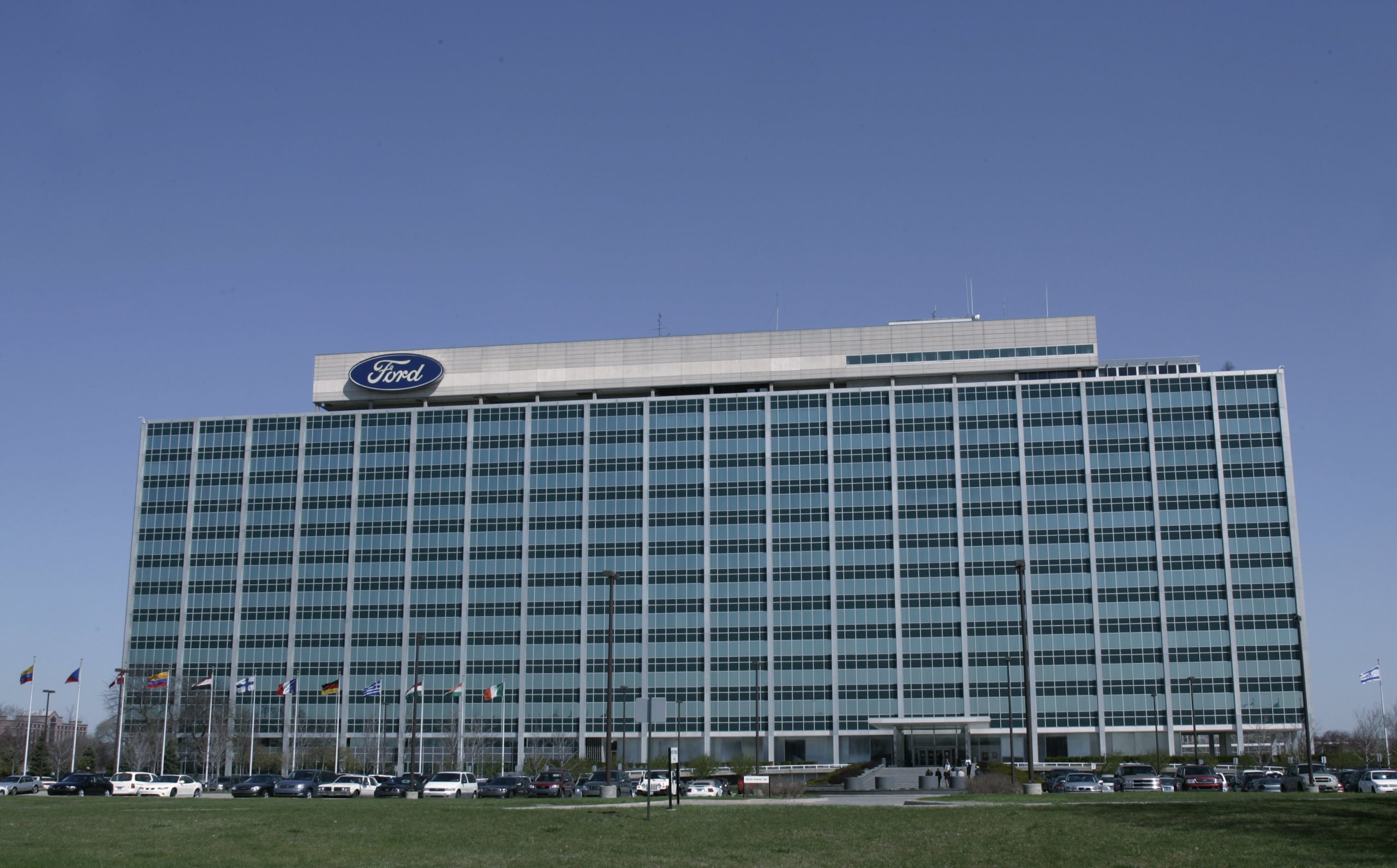 Ford elige como CEO a Jim Hackett, el hombre que despidió a su propio padrino