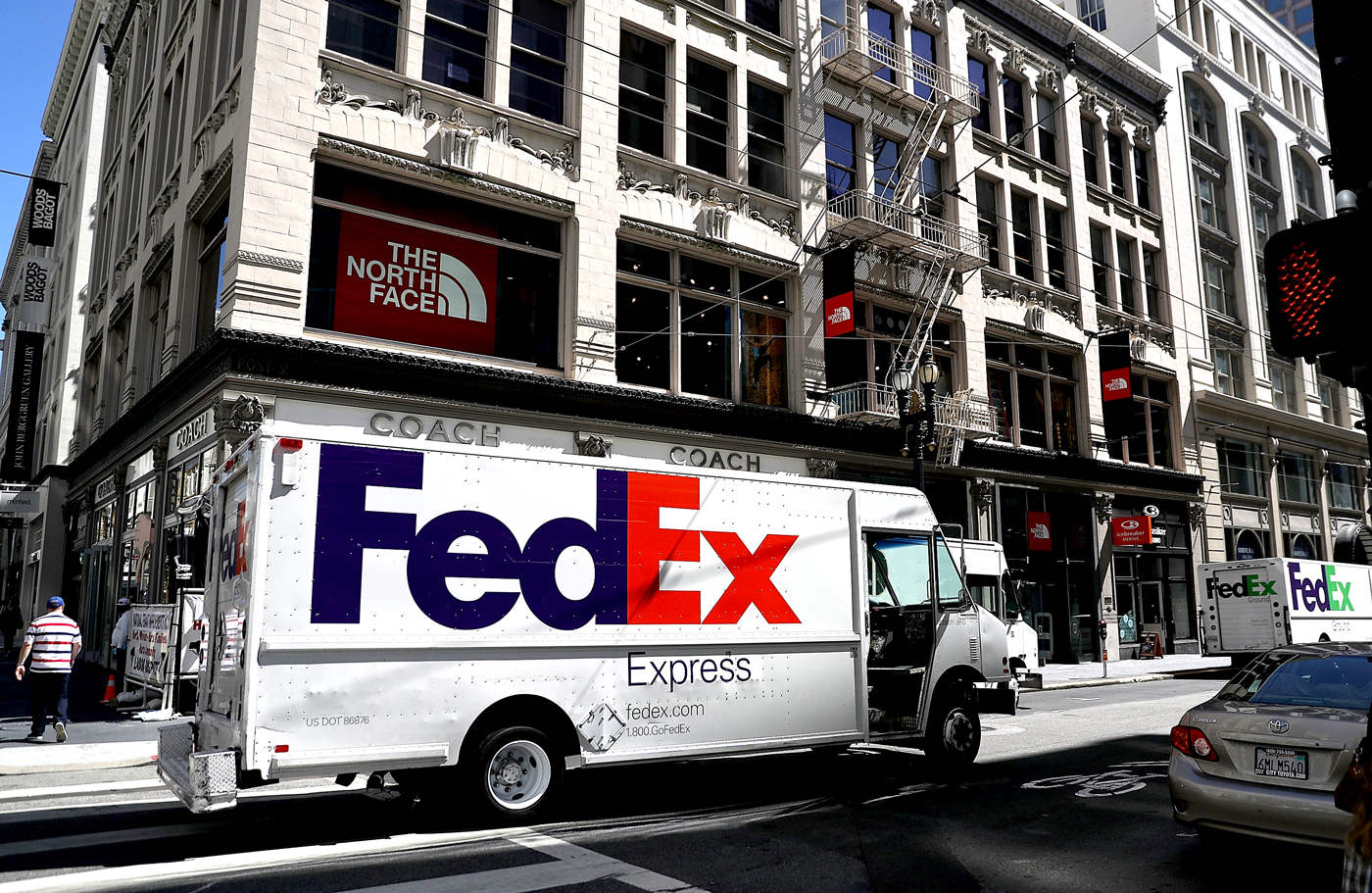 La lenta apuesta de FedEx por los robots repartidores puede redefinir la industria