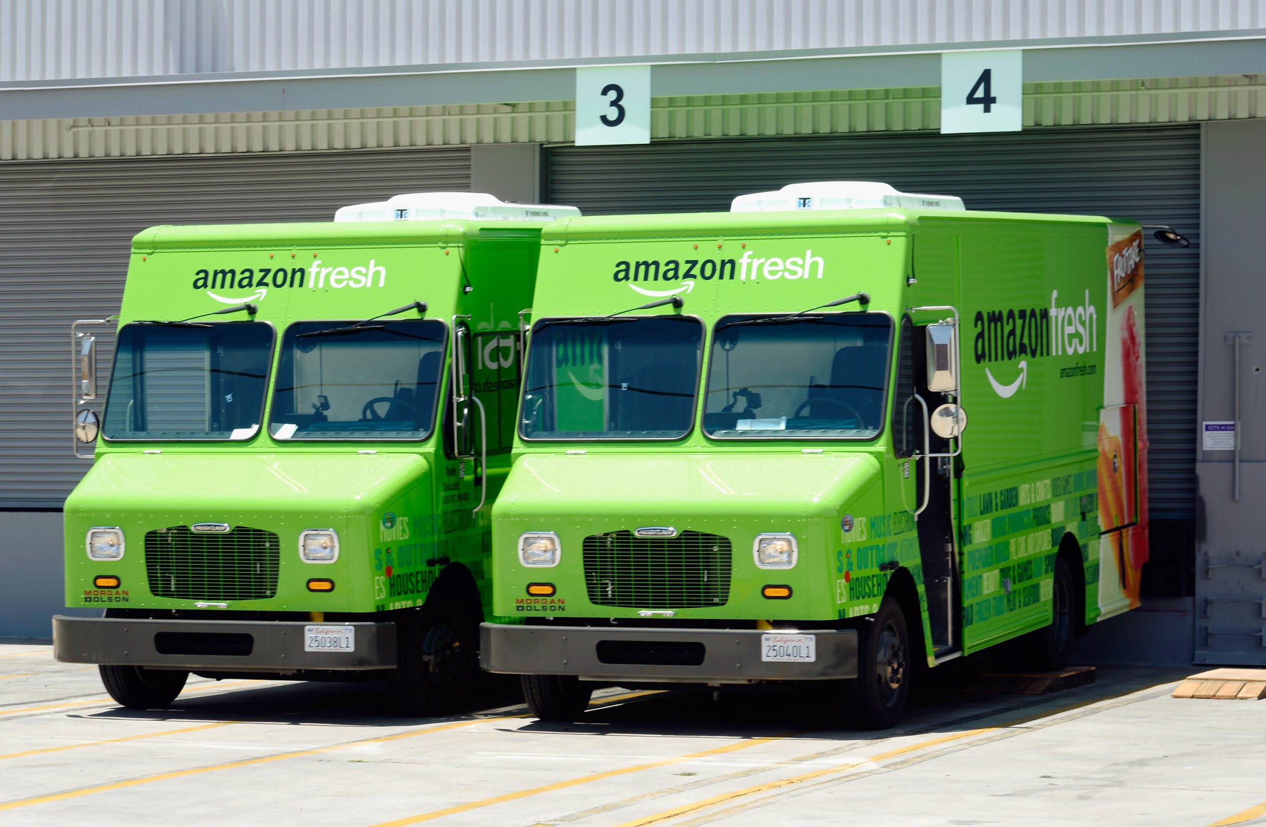 Cuando parecía que Uber lideraba el coche autónomo, Google y Amazon reaparecen