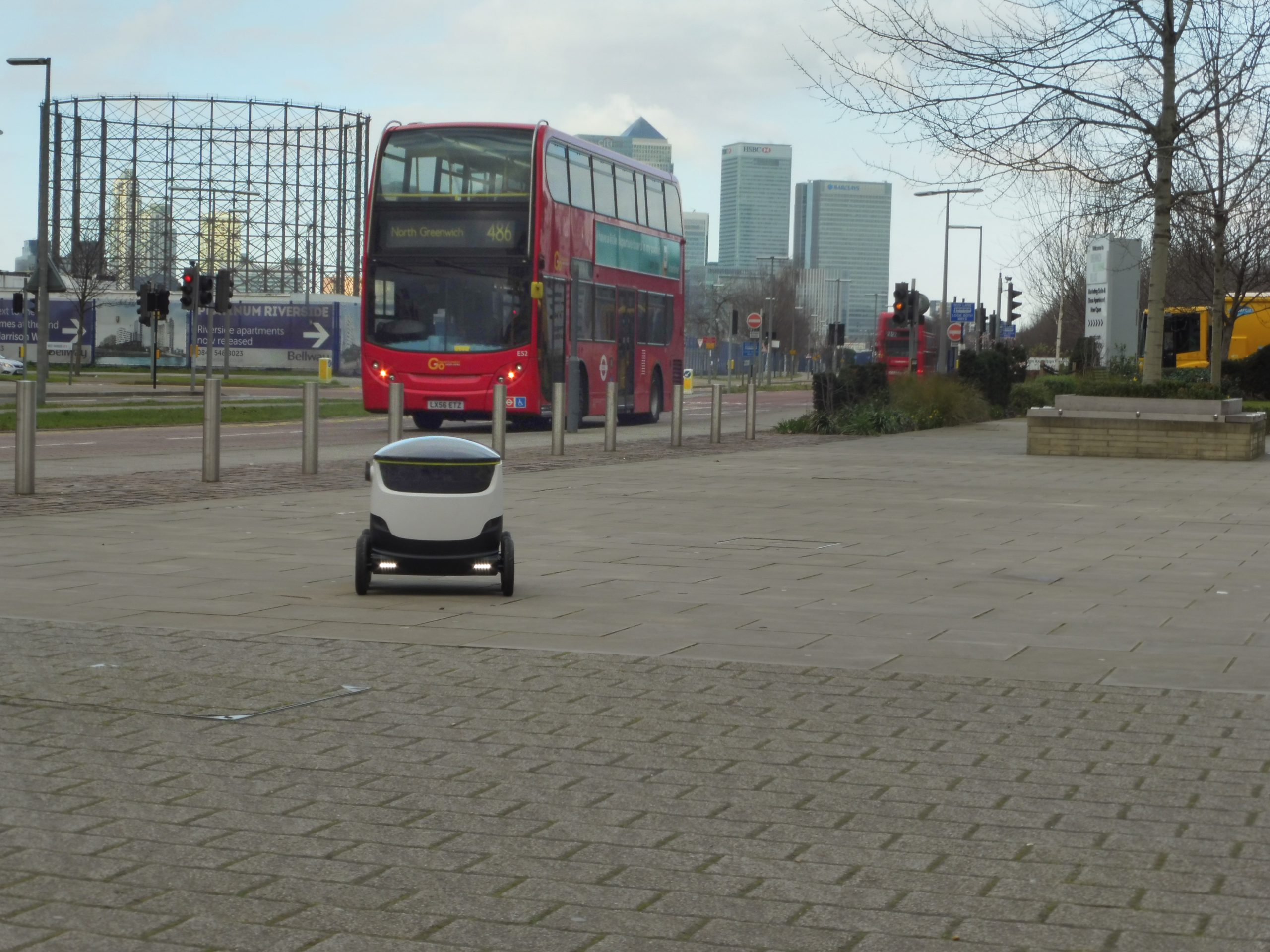 Si pides comida a domicilio, puede que ahora te la traiga este pequeño robot