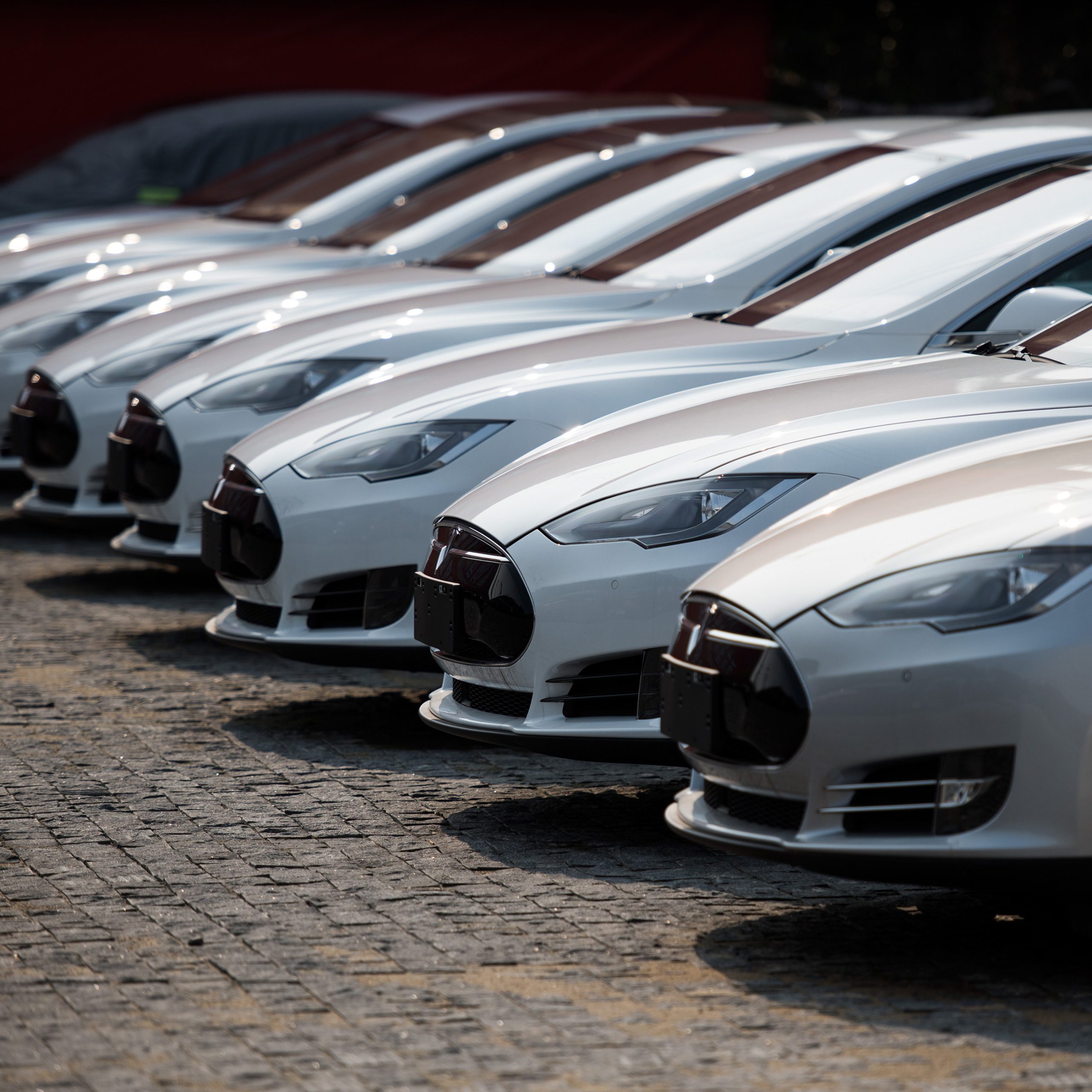 Palabra de Tesla, promesa rota