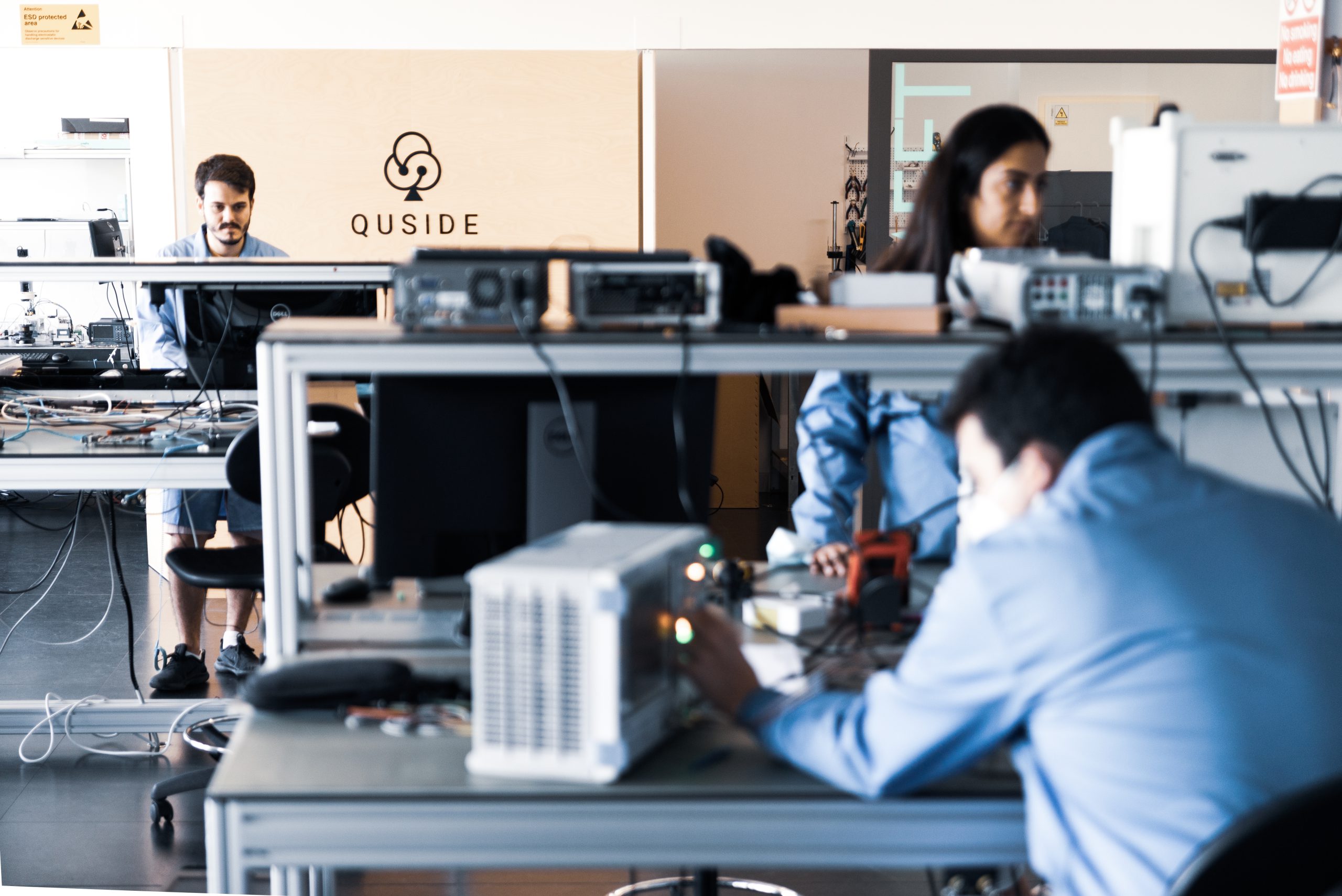 Computación inspirada en física: un paso pragmático antes del ordenador cuántico