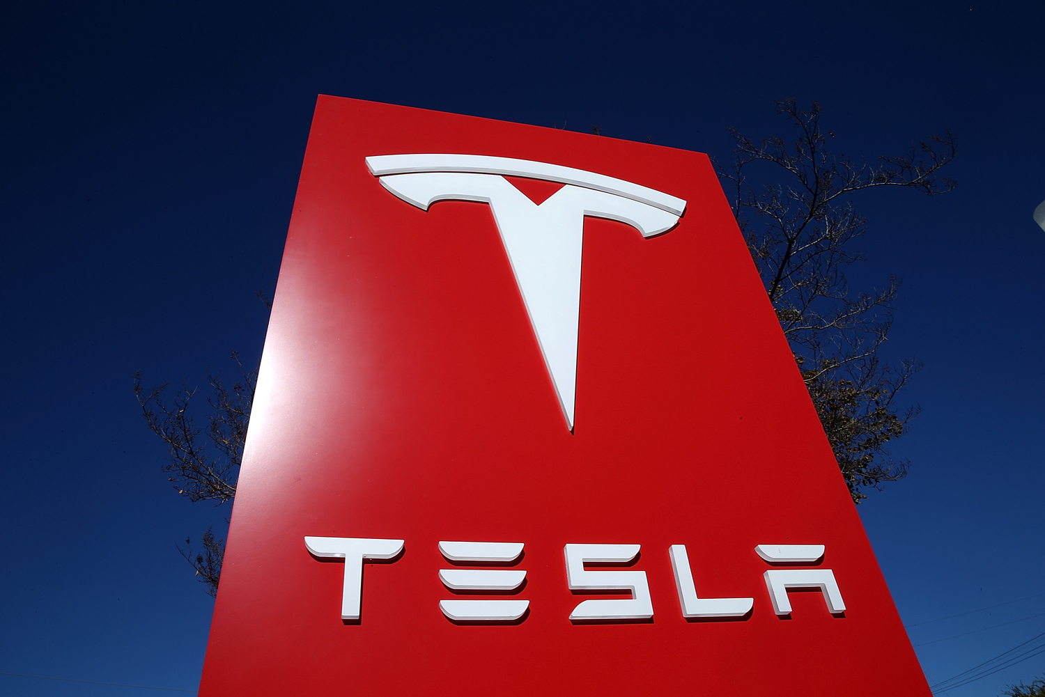 La clave del éxito de Tesla es ser arriesgada, agresiva y rápida como una 'start-up'