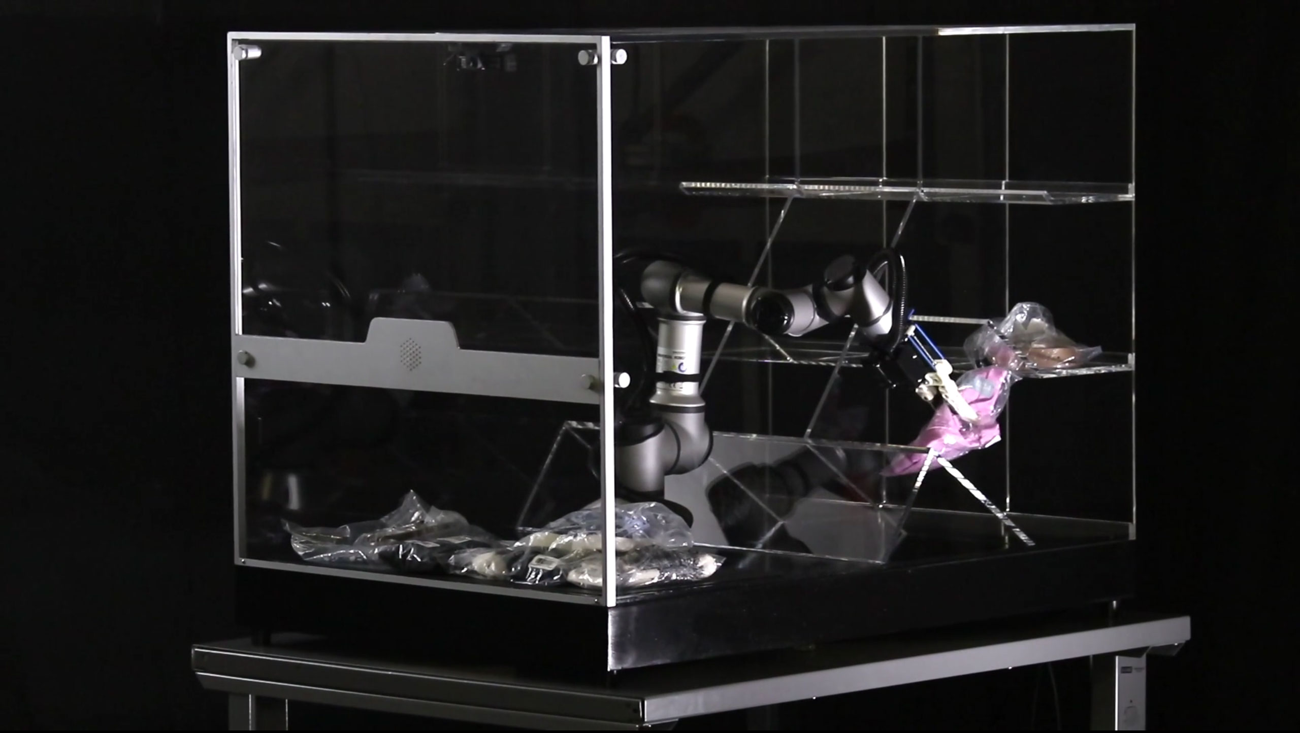 La nueva gran estrategia de la robótica: fusionar la mente humana con la artificial