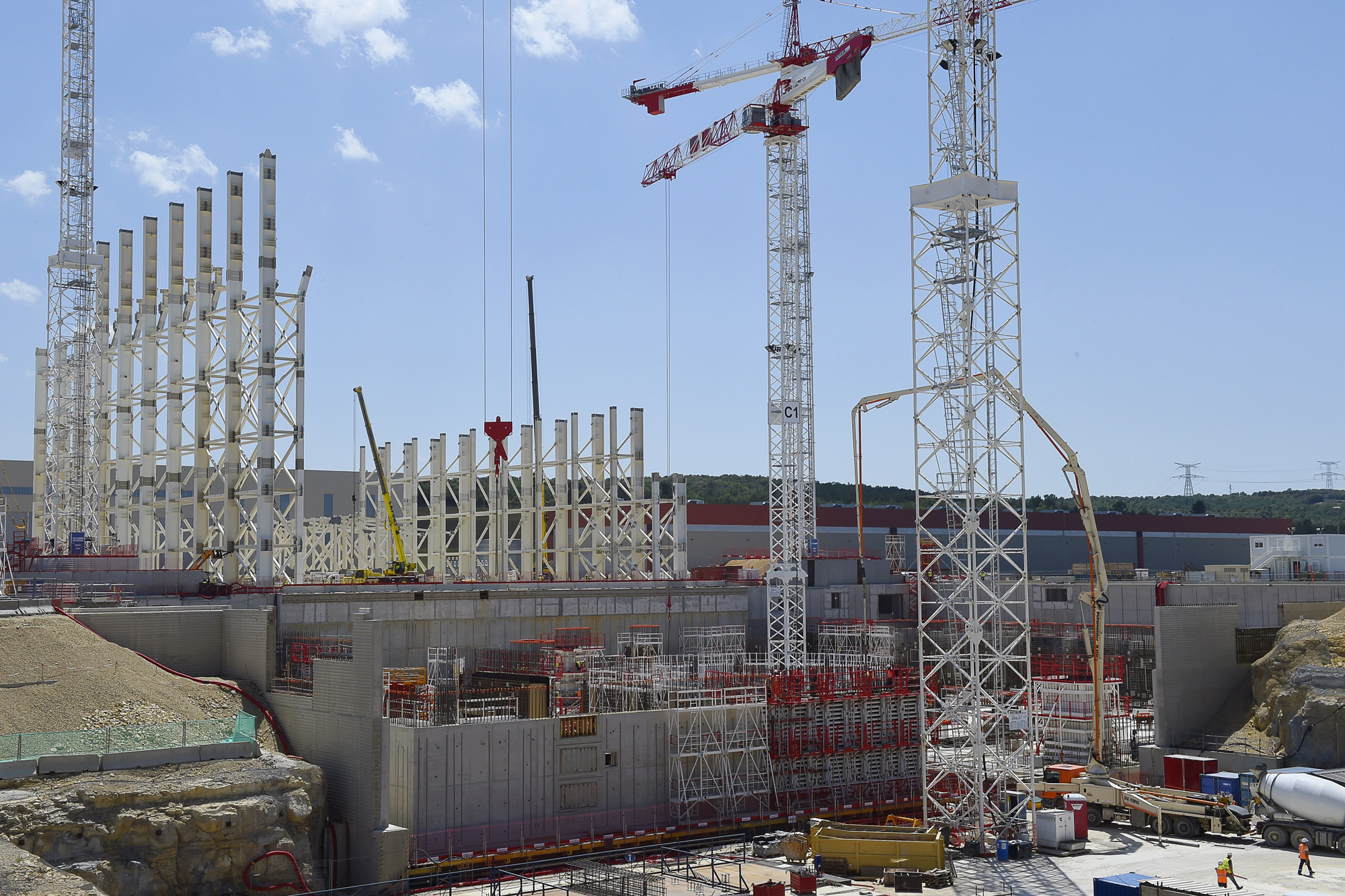 12 años de retraso y 4.600 millones de euros amenazan la supervivencia del ITER