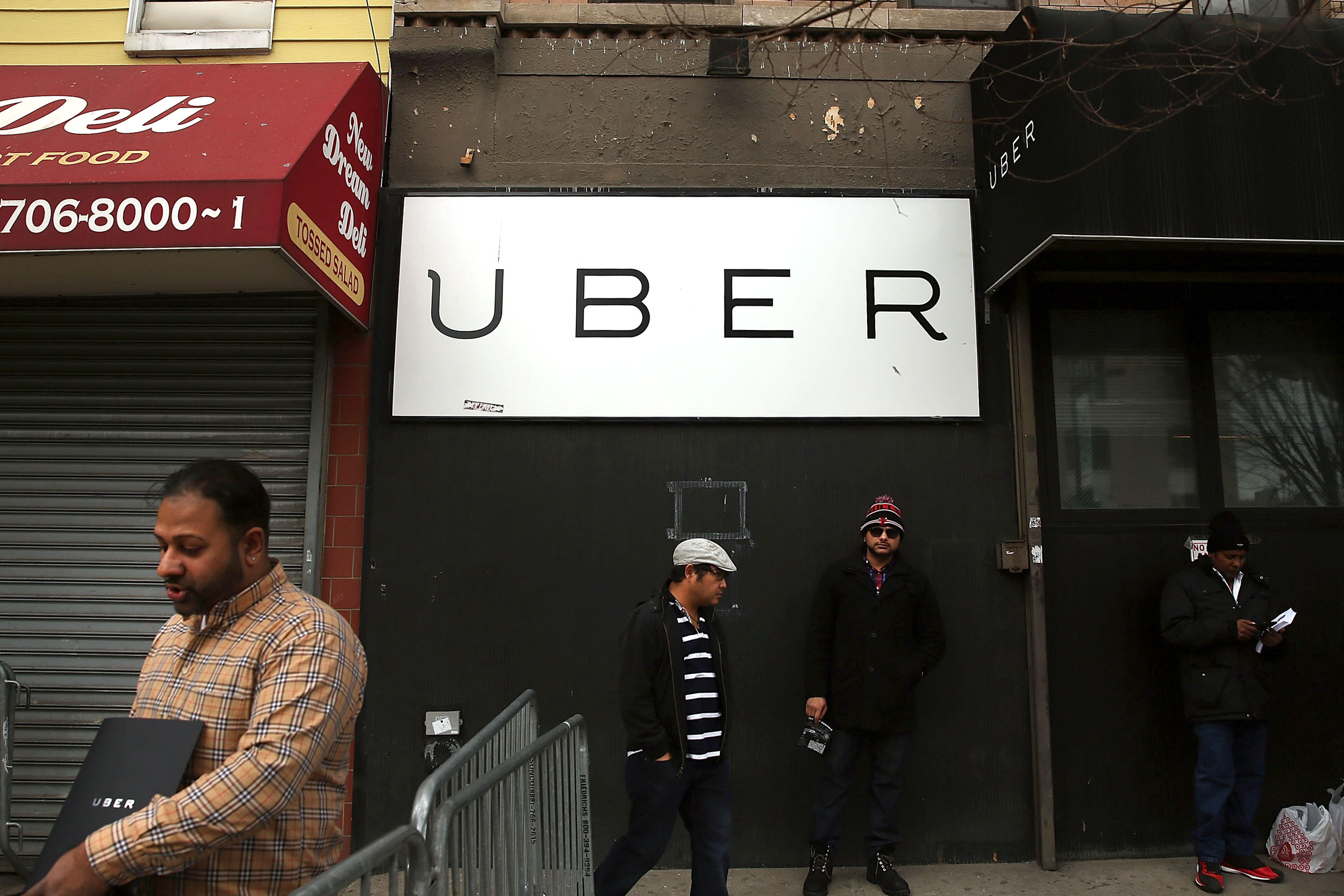 Un ejército de psicólogos presiona a los conductores de Uber para seguir trabajando