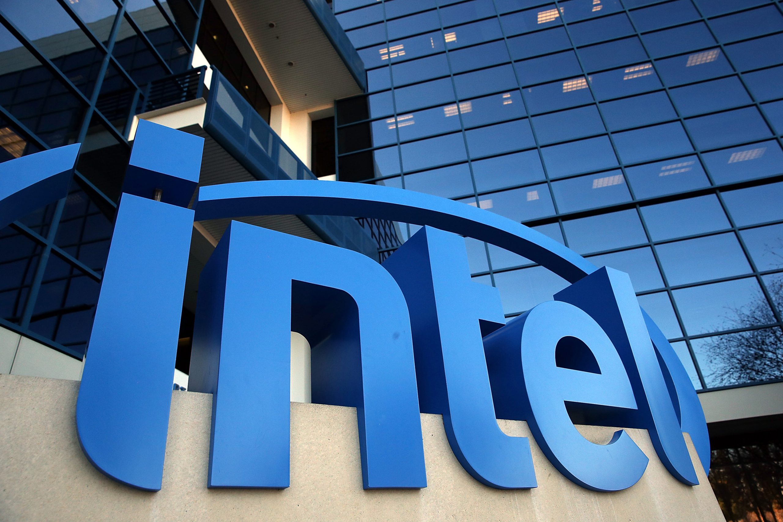 Intel subestimó los móviles, la IA y la RV, y ahora se enfrenta a miles de despidos