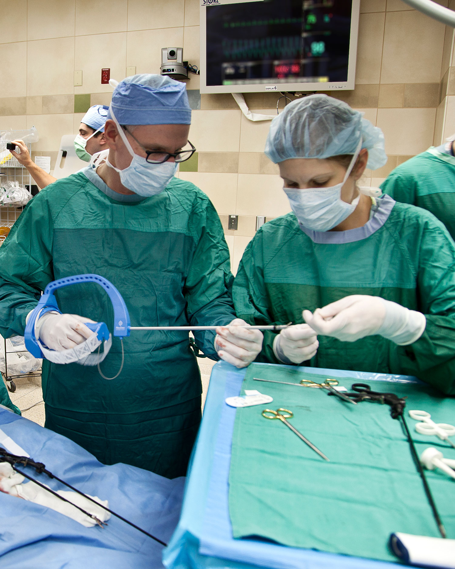 Este cirujano robótico de bajo coste quiere llegar a los hospitales de bajos recursos
