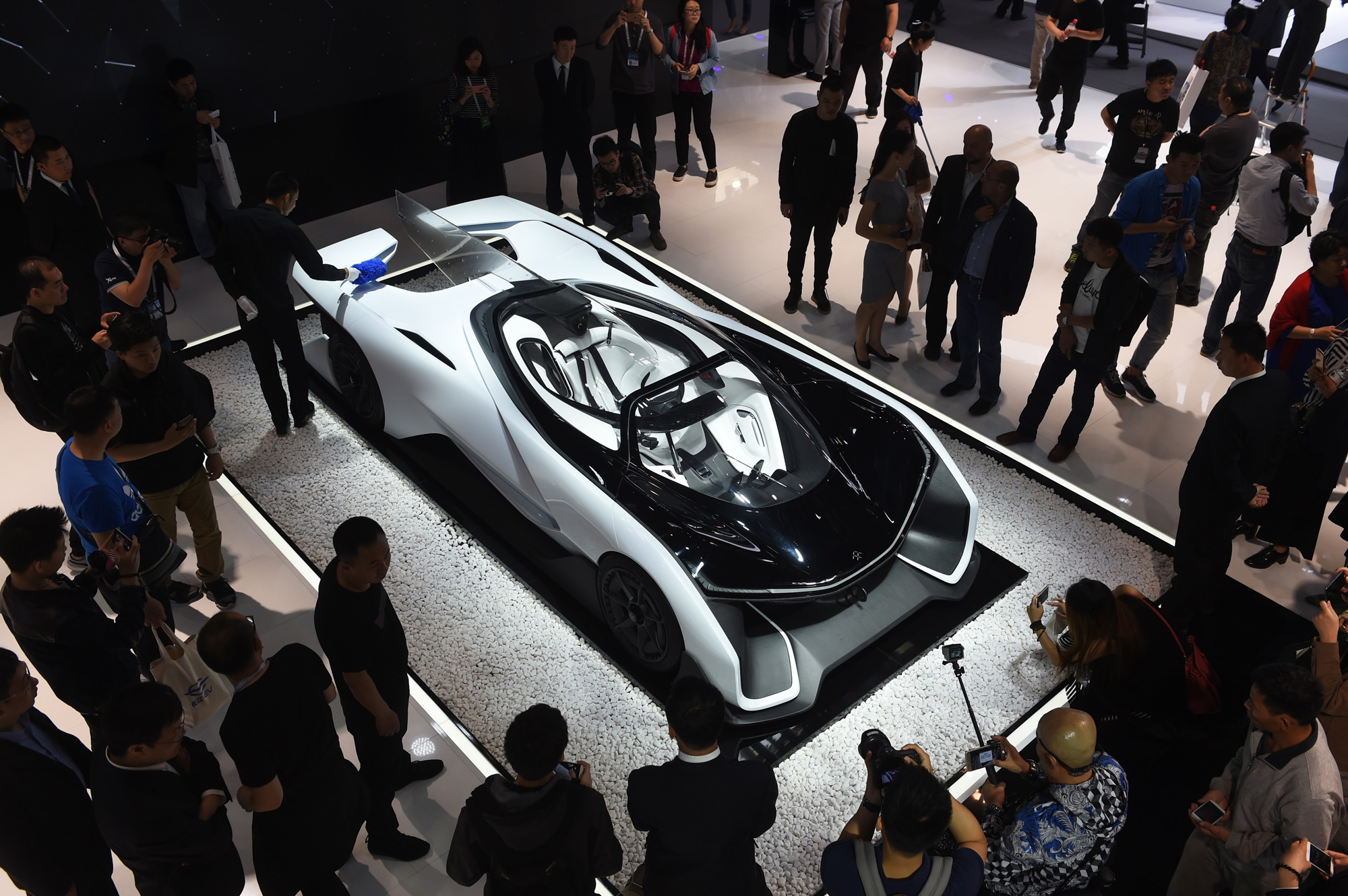 El coche eléctrico de Faraday Future, entre batirse con Tesla o fracasar estrepitosamente