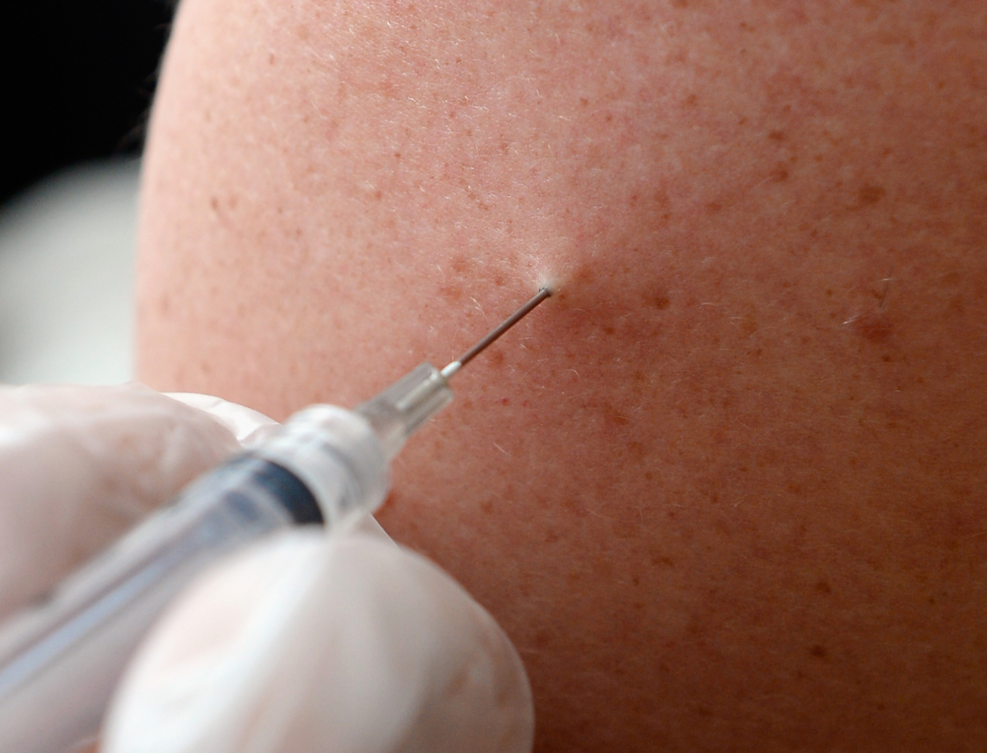 Vacunarse contra la gripe cunde más de lo que cuesta