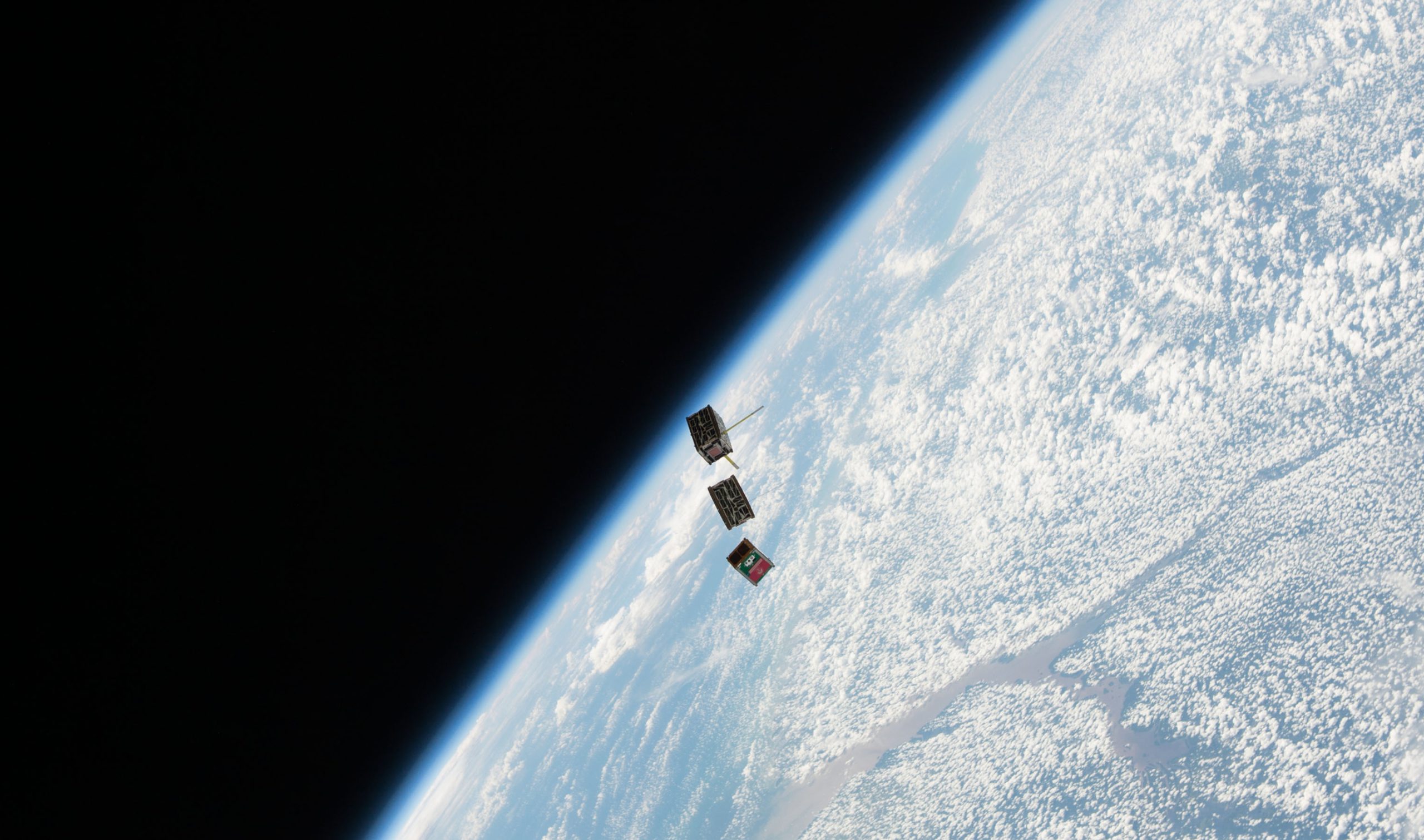 Los satélites se comerán unos a otros si no empezamos a retirar los viejos