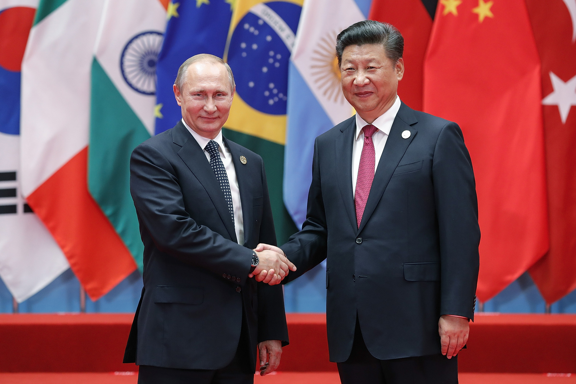 Rusia pide ayuda a China para crear su propio "Gran Cortafuegos" de censura
