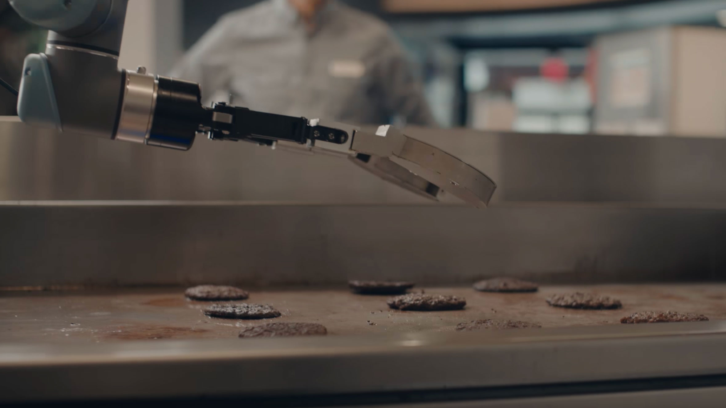 Los robochefs cocinan cada vez mejor, siempre que se dediquen a la comida rápida