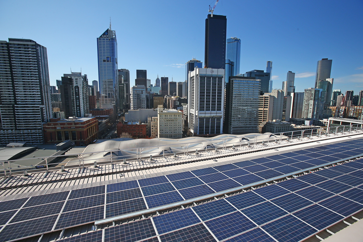 Australia convierte dos de sus barrios residenciales en plantas de energía renovable